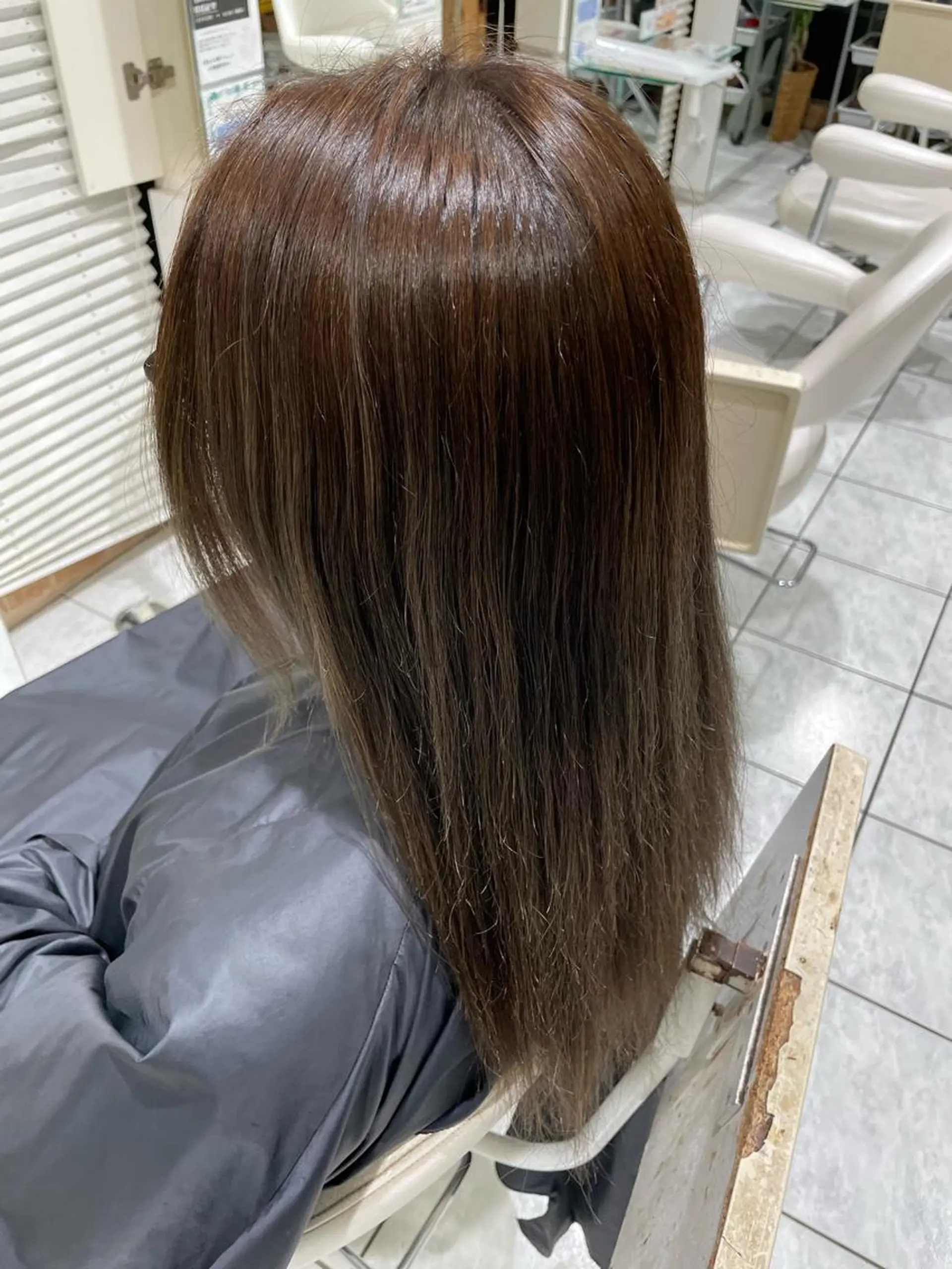 セミロング カラー グレージュ AGU hair vigor 三条店所属・AGU 三条店 林　雄のヘアスタイル