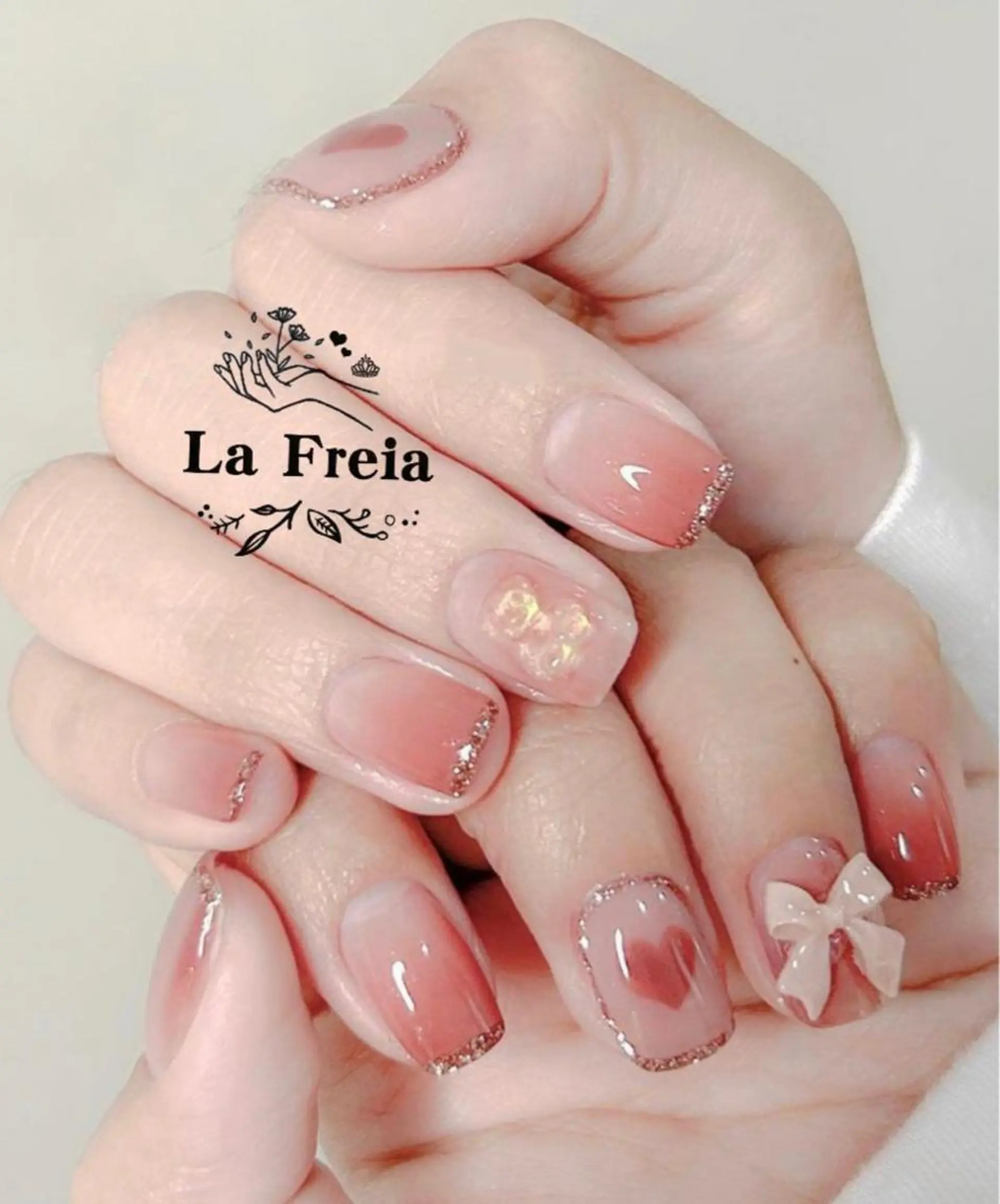 ネイル 🤩 Yuliaユリアのネイルデザイン