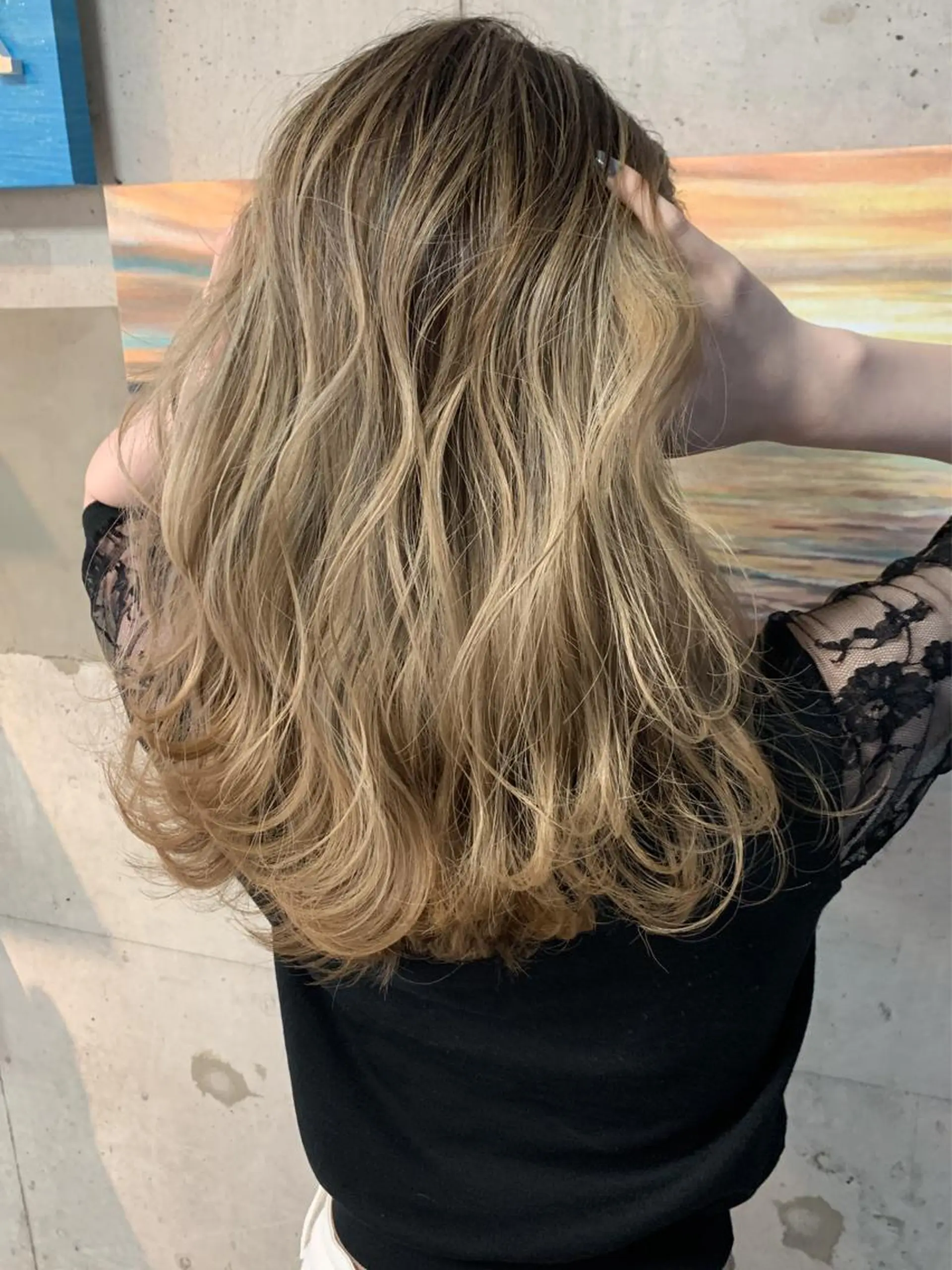 ロング カラー ブリーチ ハイライトカラー ハイライト カット ヘアカラー トリートメント Beach private salon所属・Beach 代表 KENTAのヘアスタイル