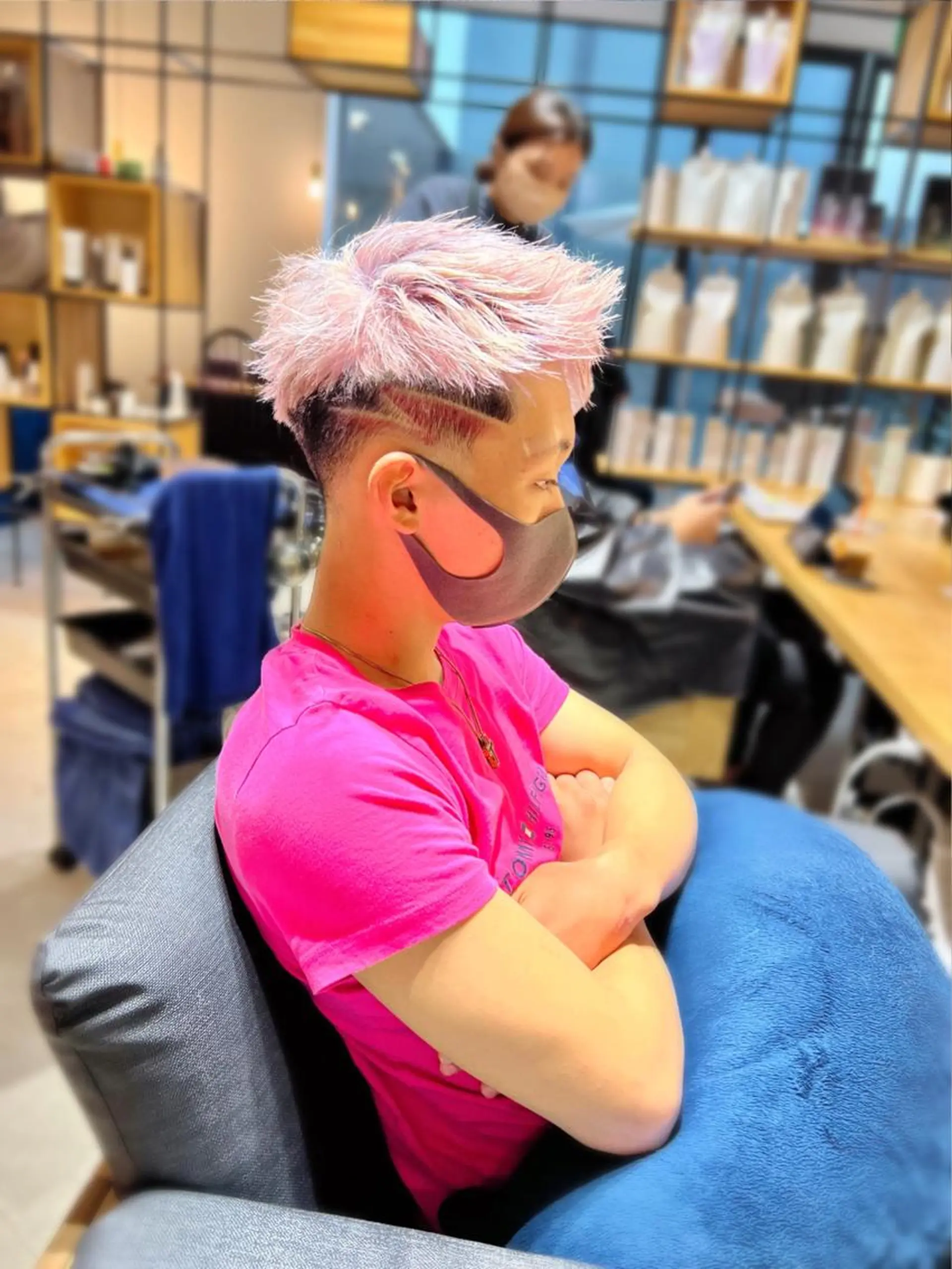 カラー メンズ アッシュ ピンクカラー ピンクアッシュ カット ヘアカラー トリートメント メンズ専門　井藤 雅也のヘアスタイル