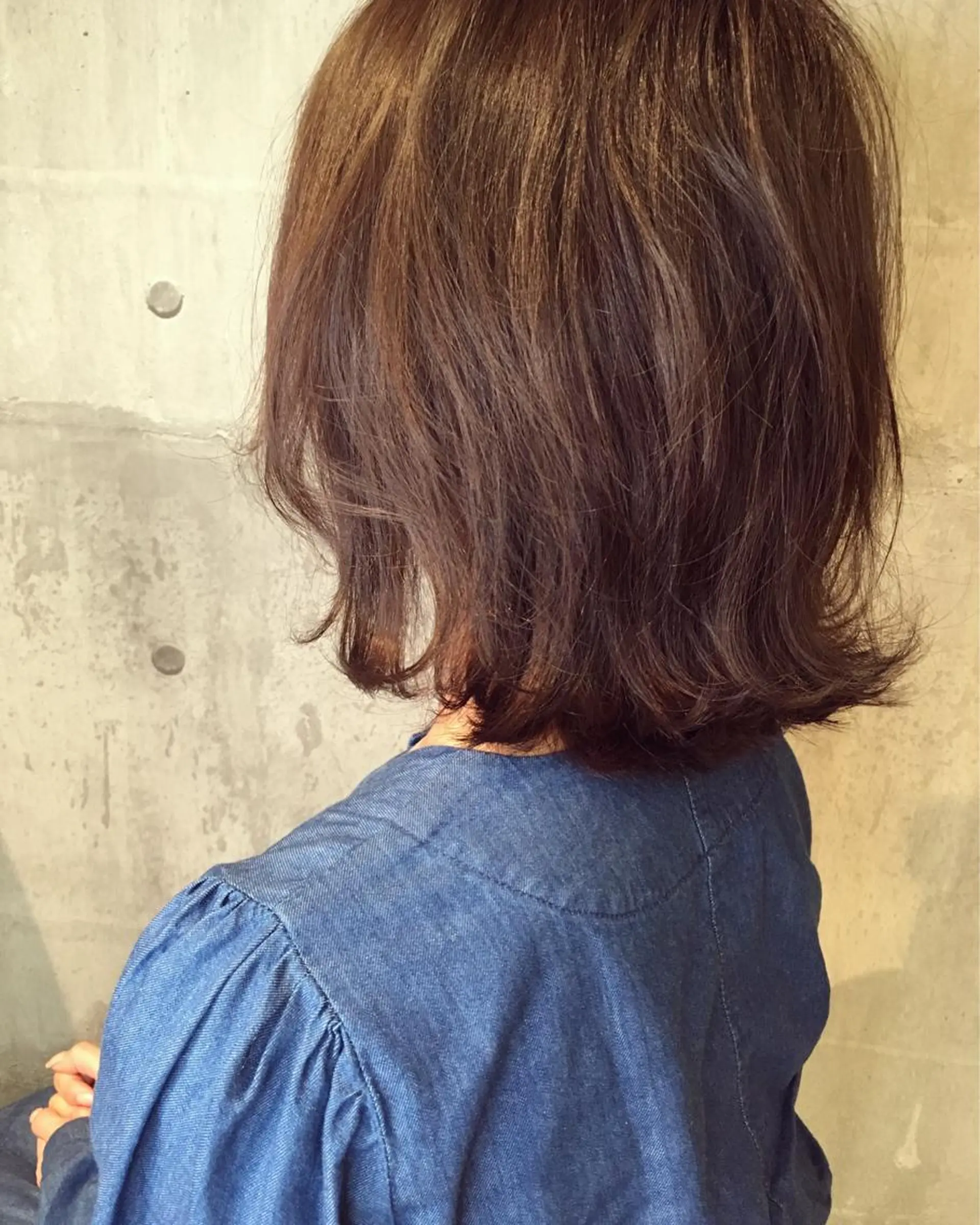 ミディアム カラー 切りっぱなしボブ ボブ カット ヘアカラー トリートメント 髪質改善ｶﾗｰ ｹｱﾌﾞﾘｰﾁ/ﾀﾑのヘアスタイル