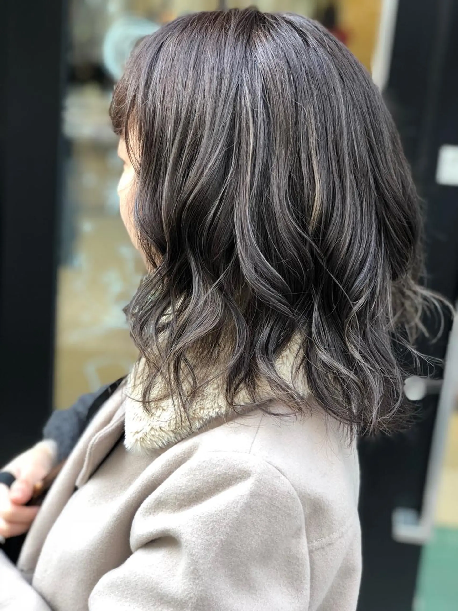ミディアム カラー 樋渡 侑希のヘアスタイル
