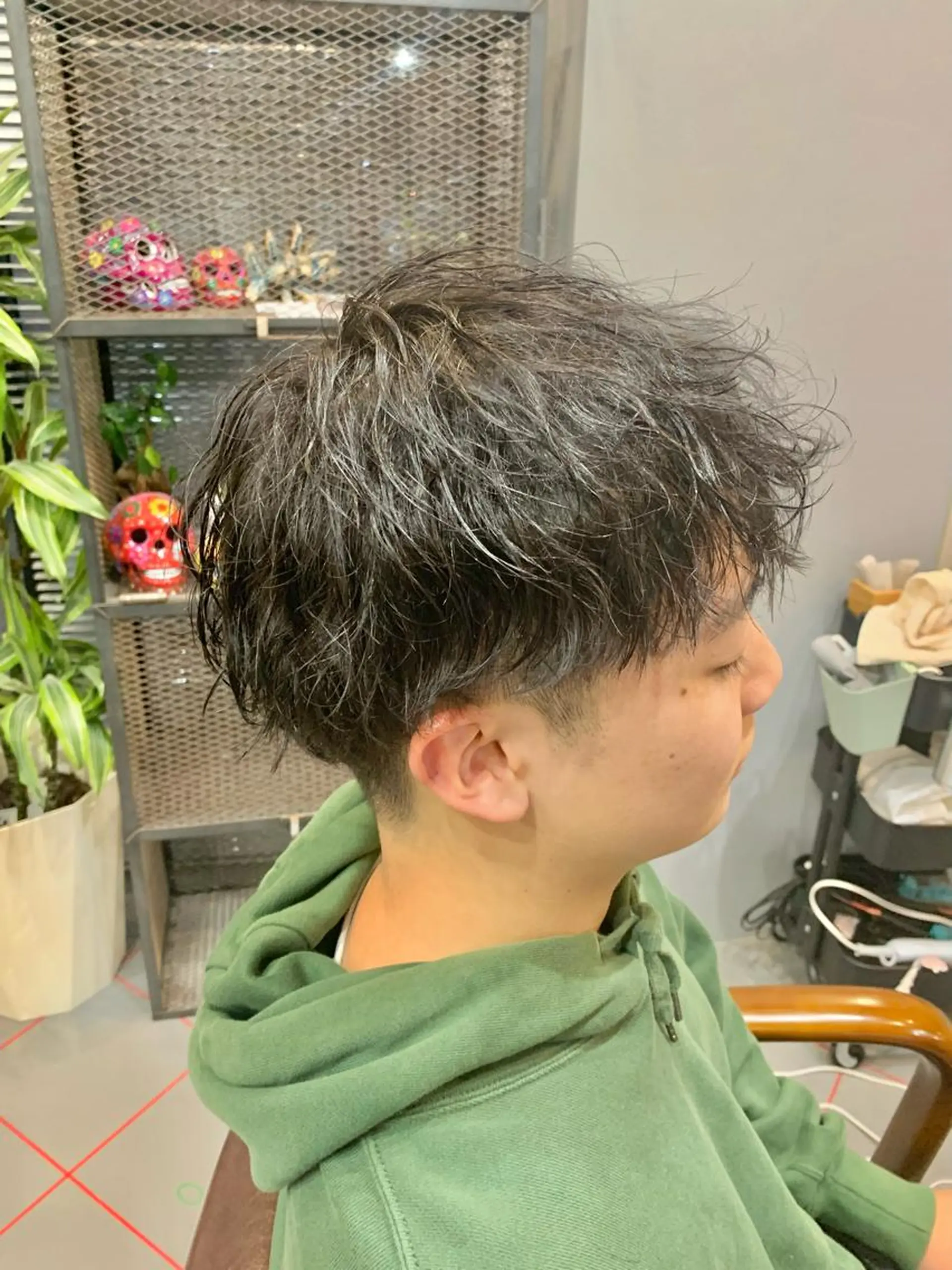 ショート パーマ メンズ 波巻きパーマ メンズサロン　アソビ所属・【扱いやすいパーマ】 眞鍋拓己のヘアスタイル