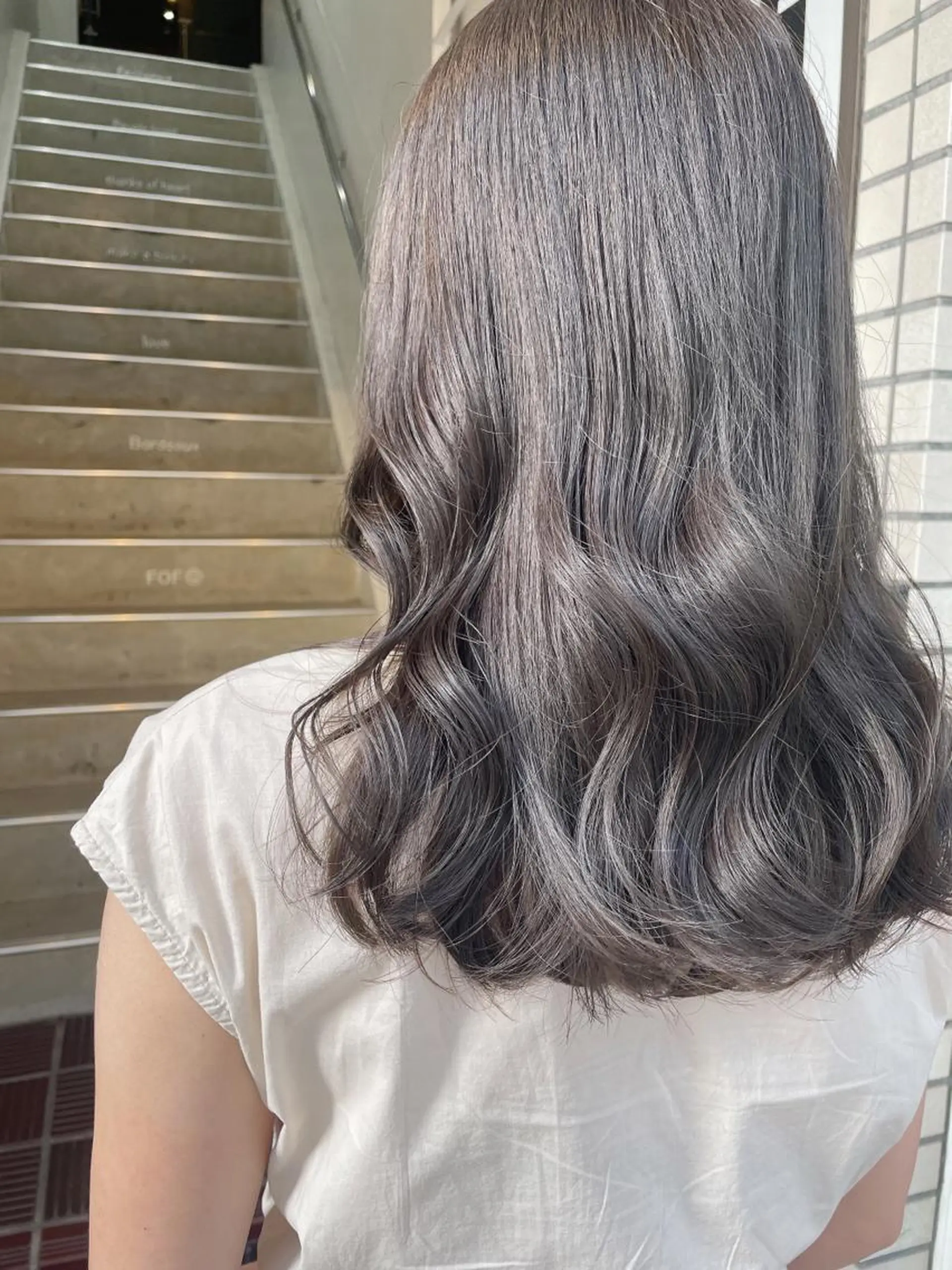 ロング カラー ヘアカラー 梅田美容室 山崎海波のヘアスタイル