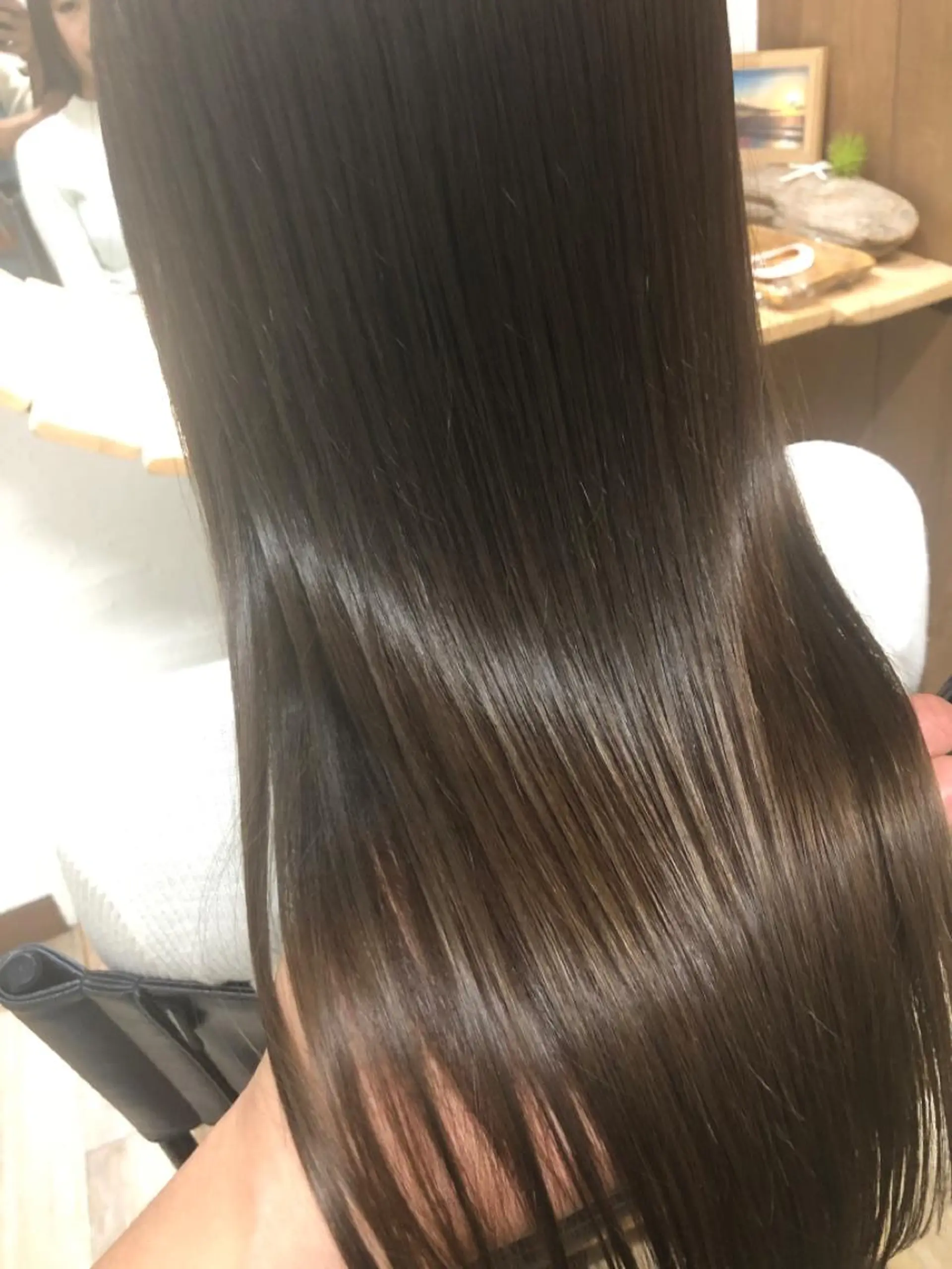 セミロング 縮毛矯正 トリートメント hair salon Arllon(アルロン)所属・酸性縮毛矯正　美髪 特化サロン　八百村のヘアスタイル