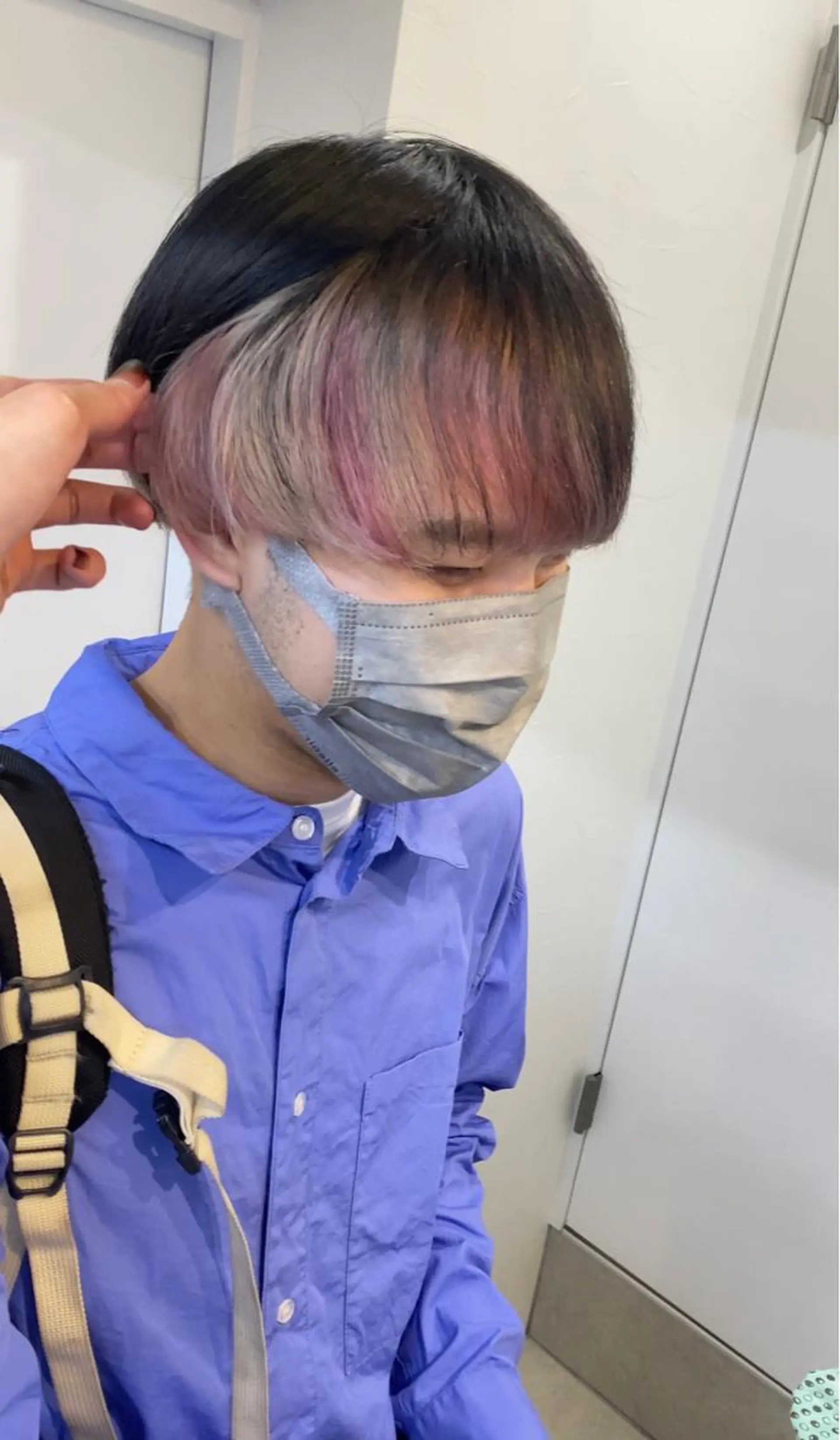 ショート カラー メンズ メンズブリーチ メンズハイトーン メンズウルフカット ブリーチ デザインカラー ヘアカラー トリートメント sunc所属・レイヤーカット ワンホンヘアそうたのヘアスタイル