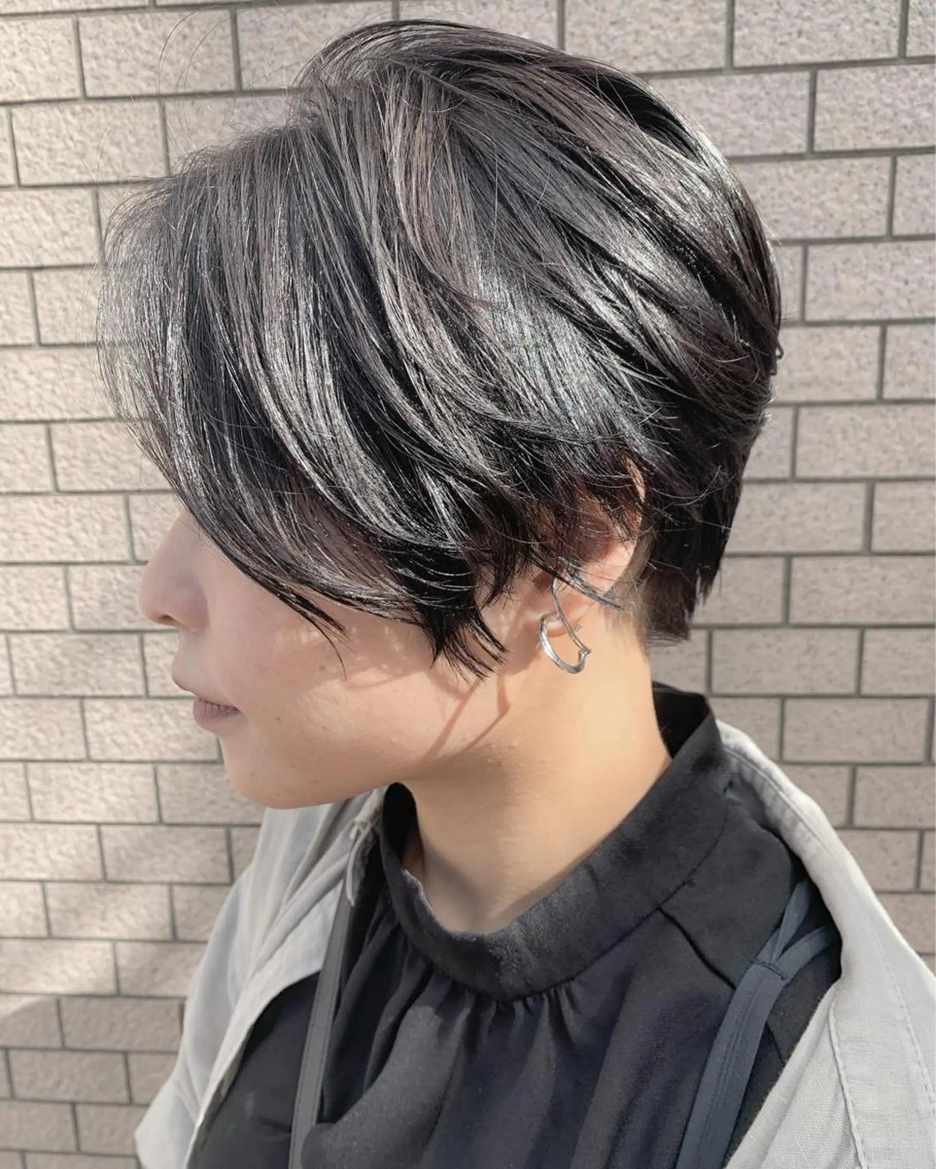 ショート ハンサムショート ショートヘア 透明感ハイライト◎ 伊藤夏海のヘアスタイル