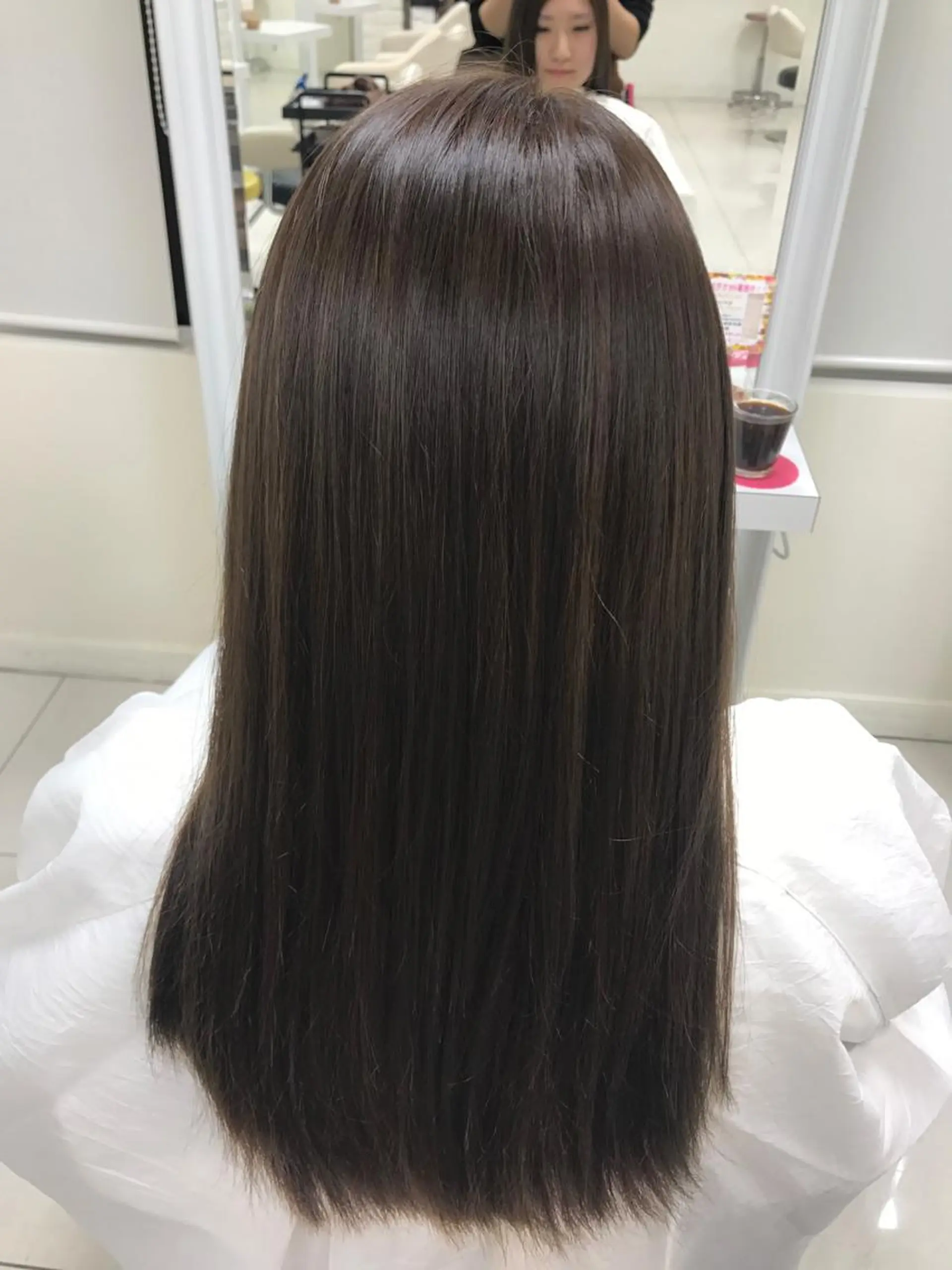 ロング カラー ハイライトカラー イルミナカラー ハイライト 【暖色カラー特化】 中山由梨のヘアスタイル