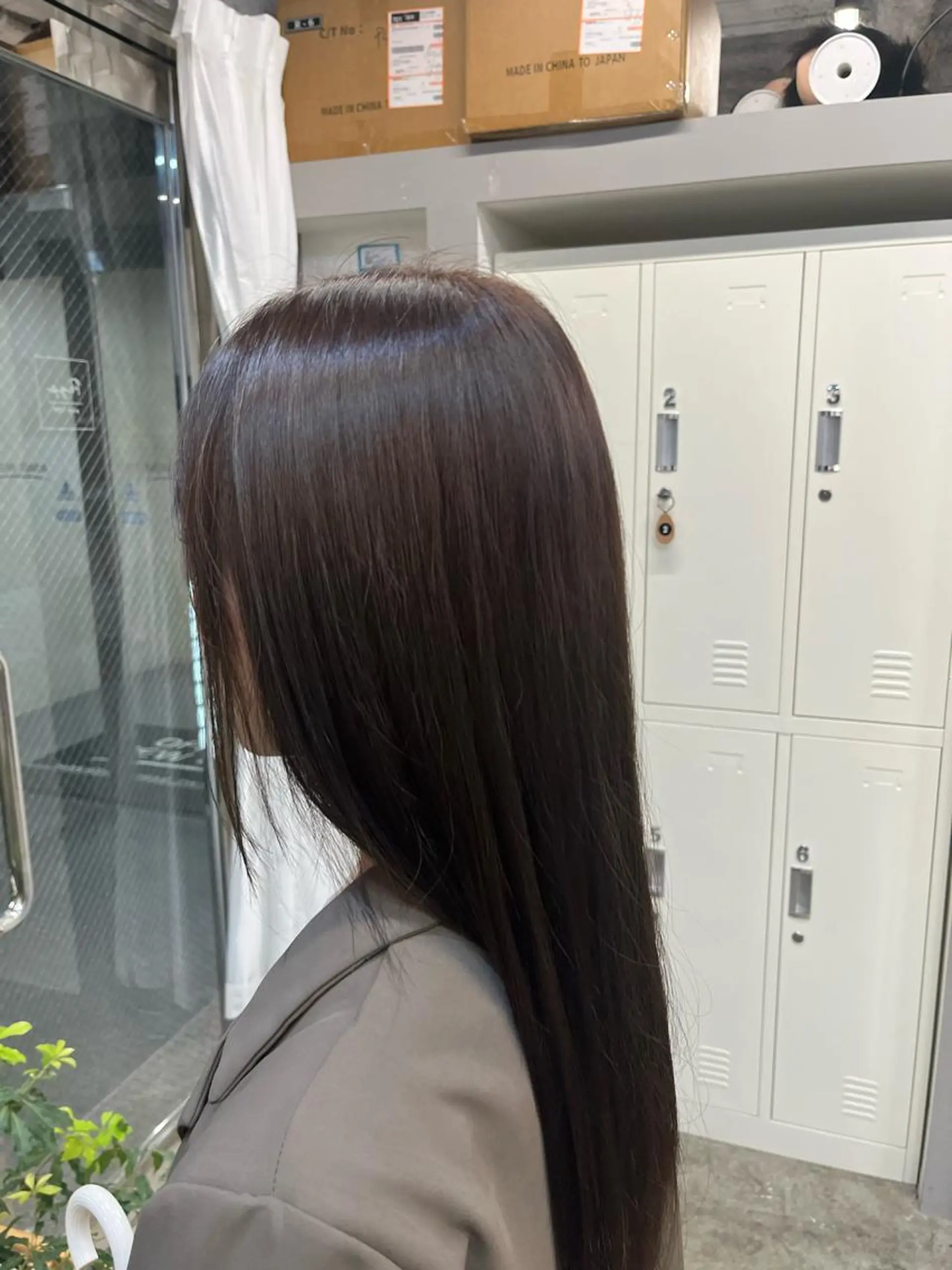 ロング カラー トリートメント 渡 汐音のヘアスタイル