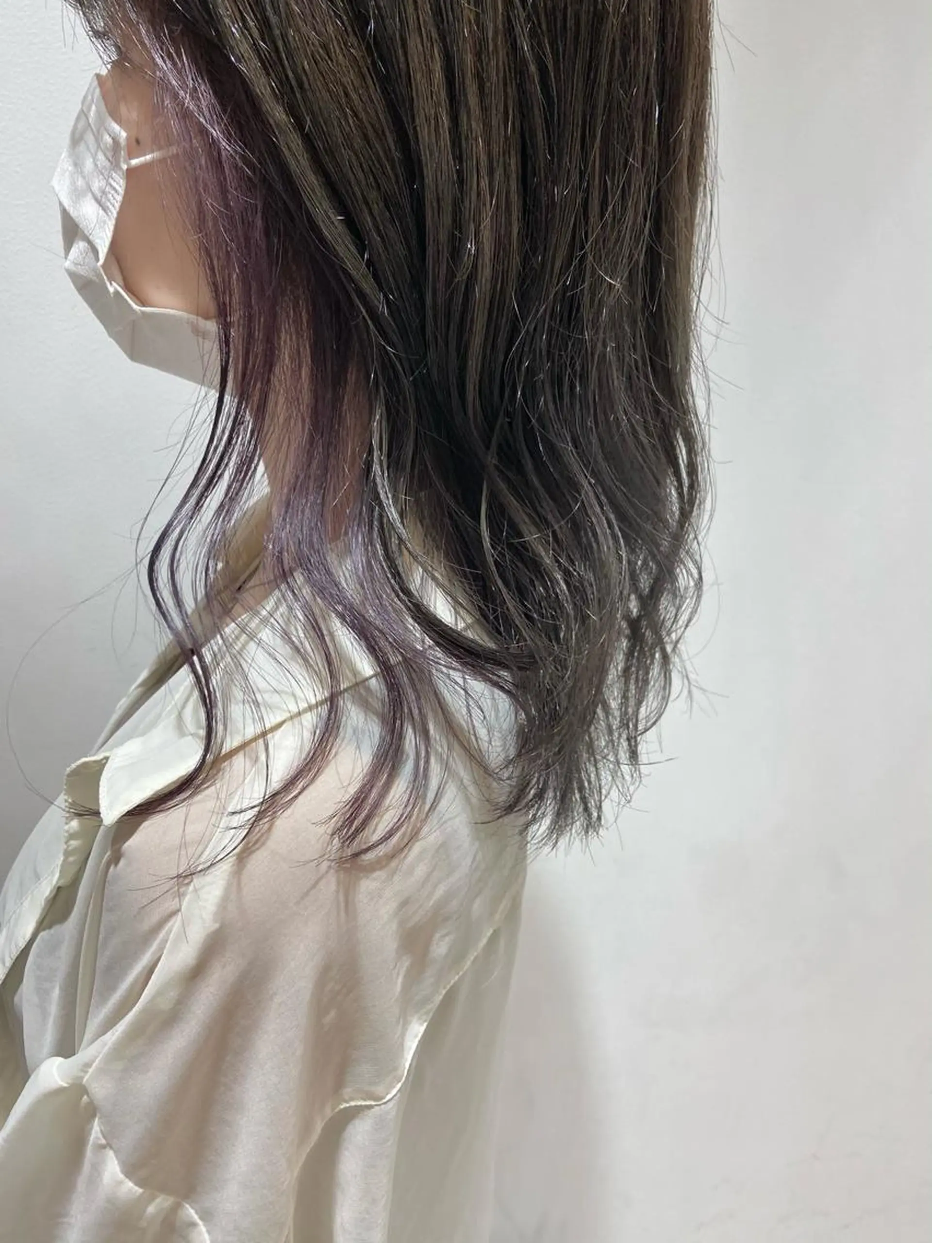 ミディアム カラー ヘアカラー 🐺ウルフ/レイヤー 似合わせ‎🤍沙羅のヘアスタイル