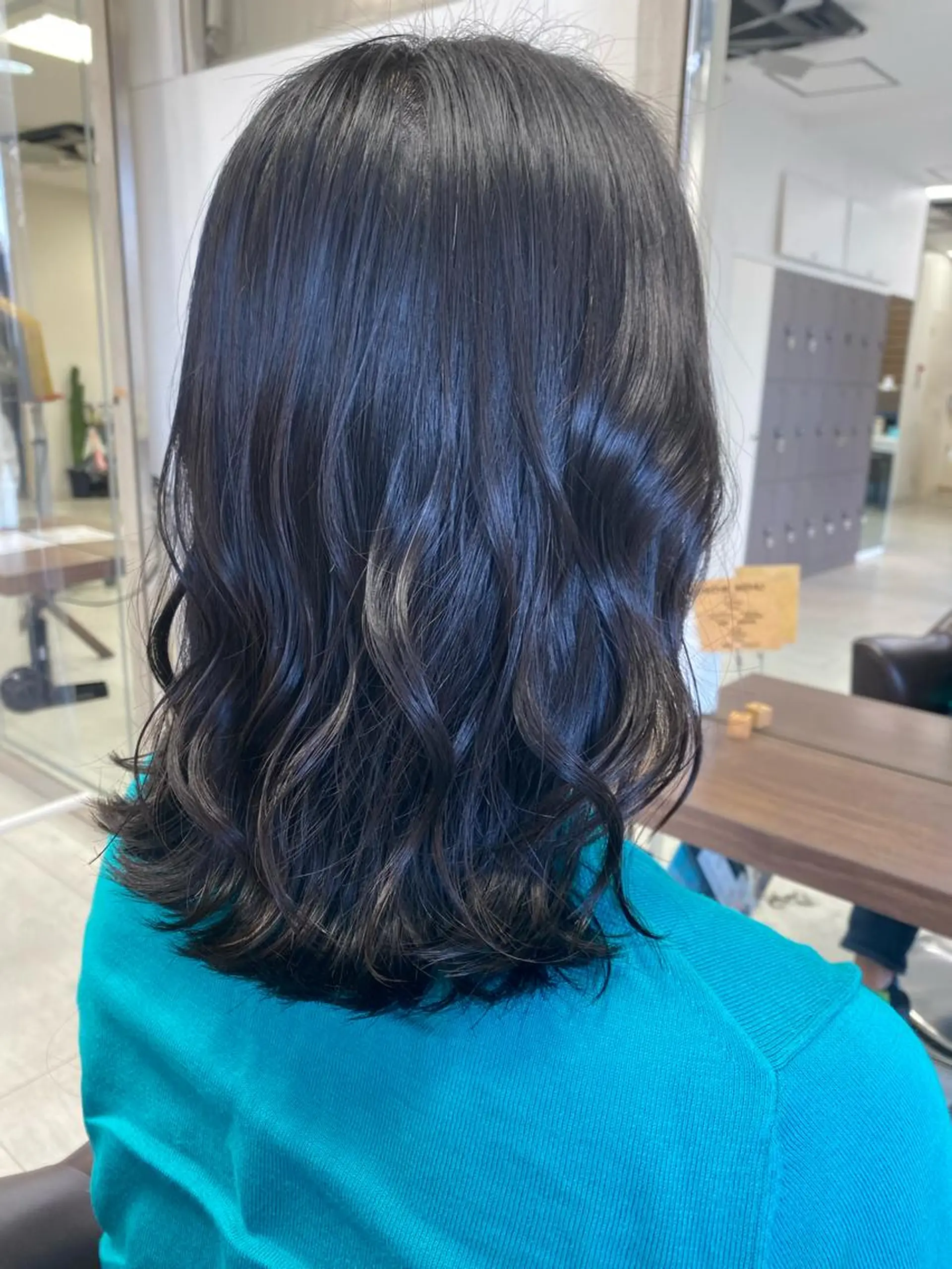 ミディアム カット トリートメント 月野涼風 /レイヤーカットのヘアスタイル