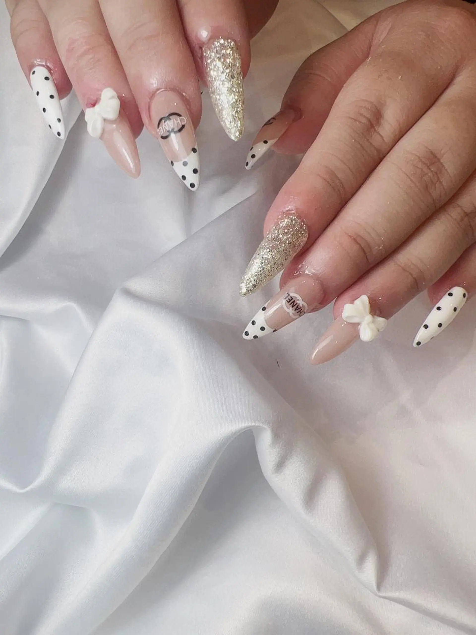 ネイル ハンドネイル nailstudio ′ecole所属・nailstudio ′ecoleのネイルデザイン