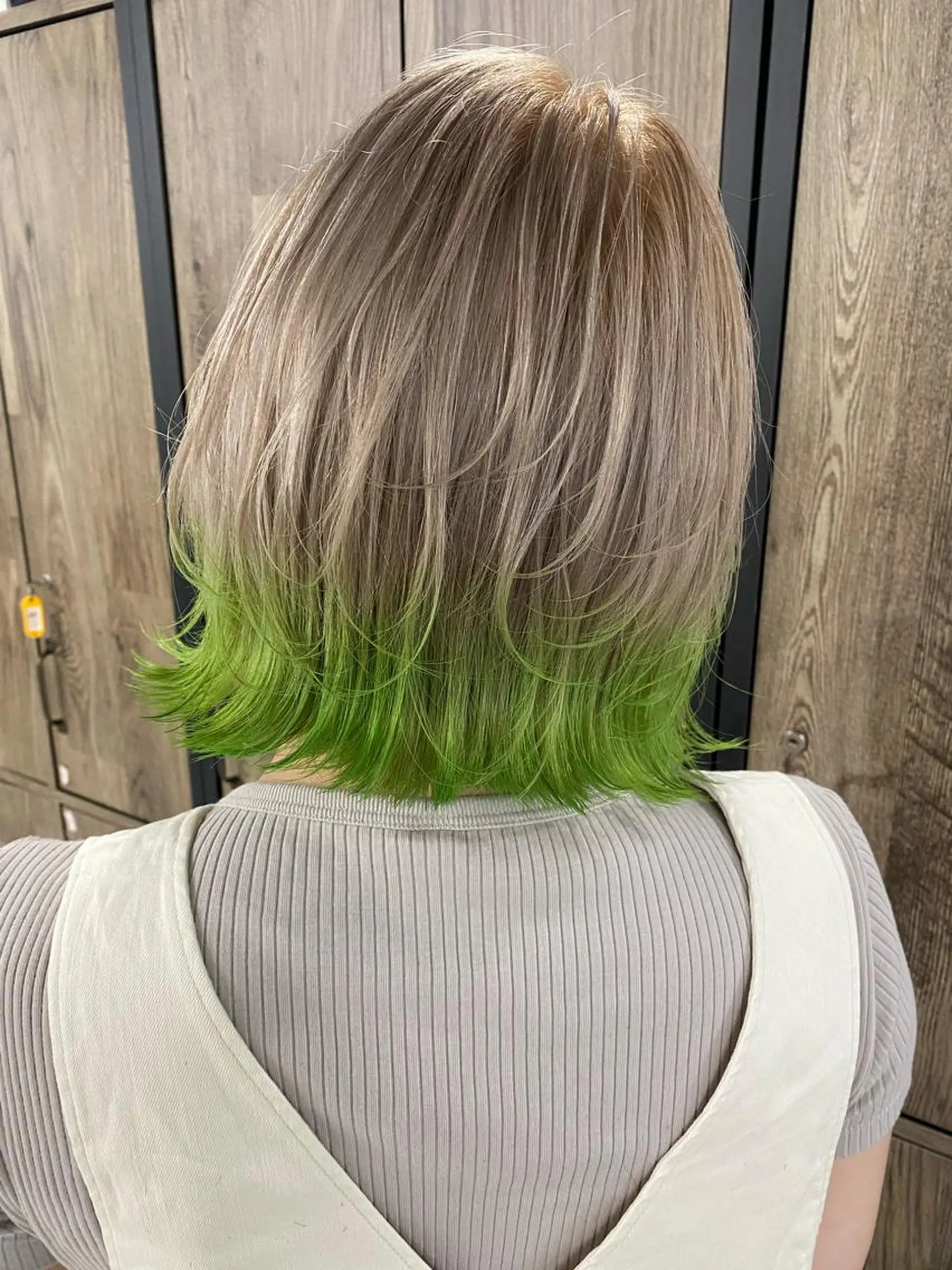 ミディアム カラー ヘアカラー カルテット高円寺所属・似合わせの達人🌈 SYU🫧のヘアスタイル