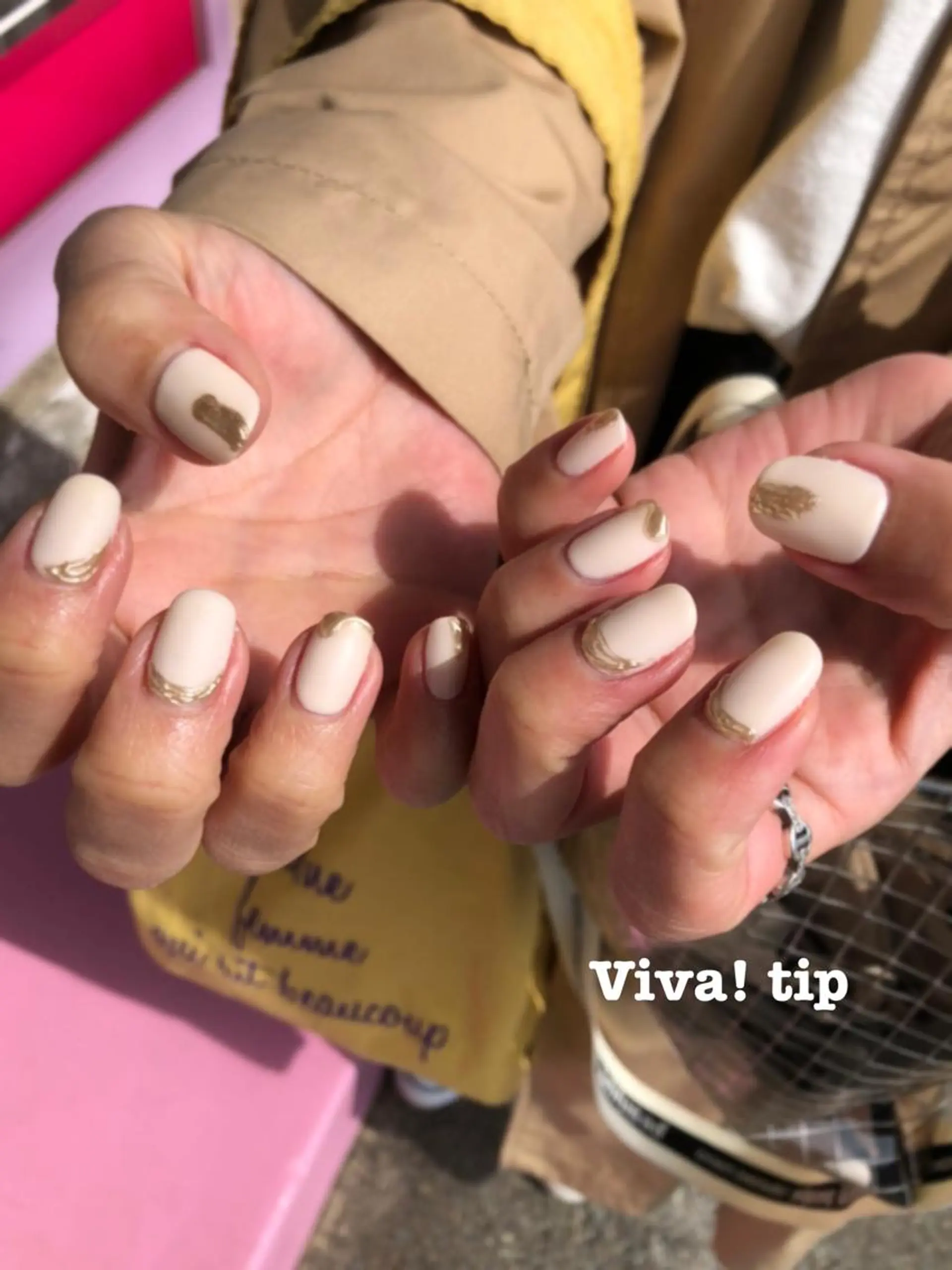 ネイル ゴールド マットネイル ミラーネイル ホワイト Viva!tip所属・Viva!tip ビバティップネイルのネイルデザイン