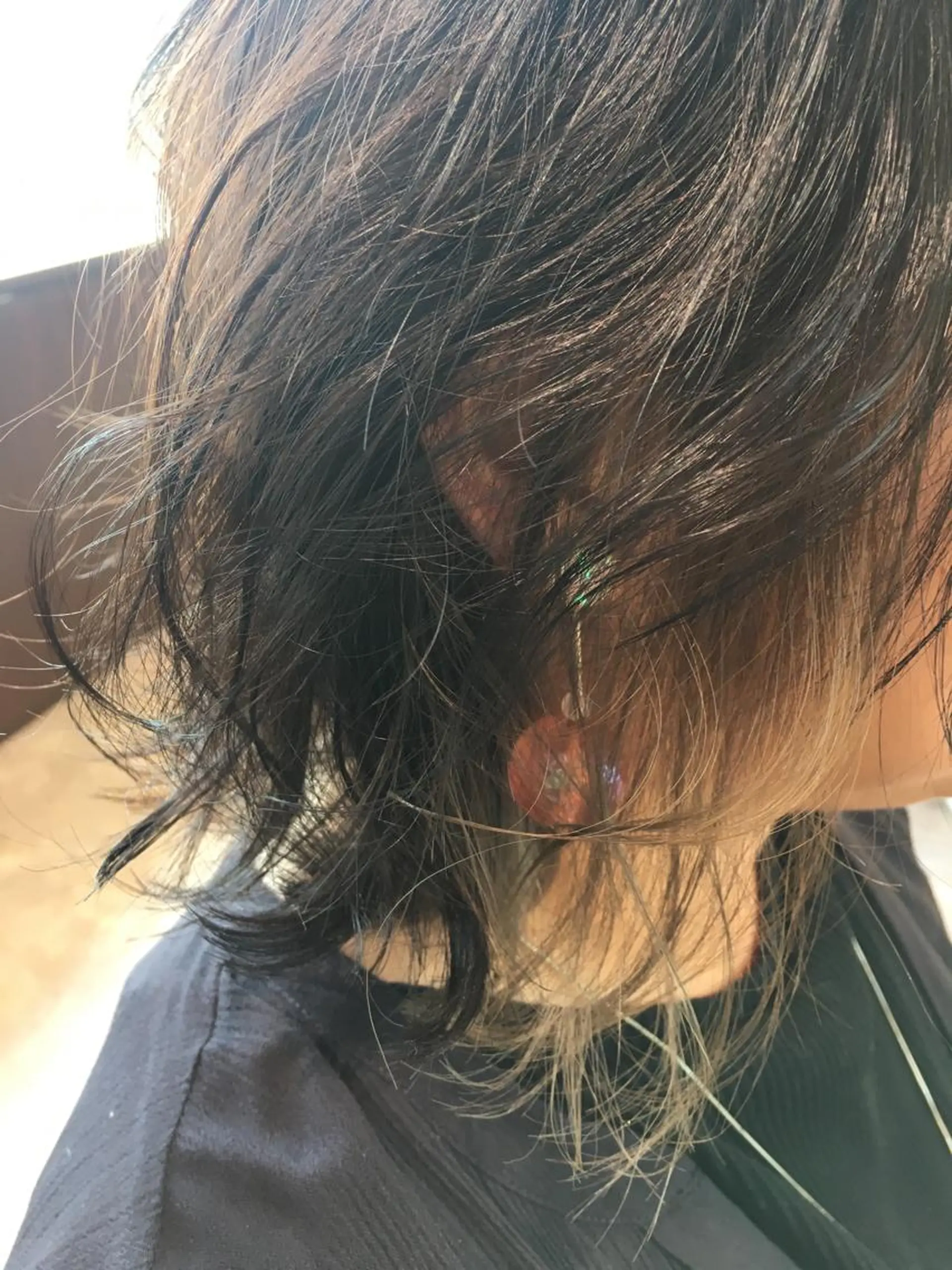 ショート 足立 磨咲のヘアスタイル