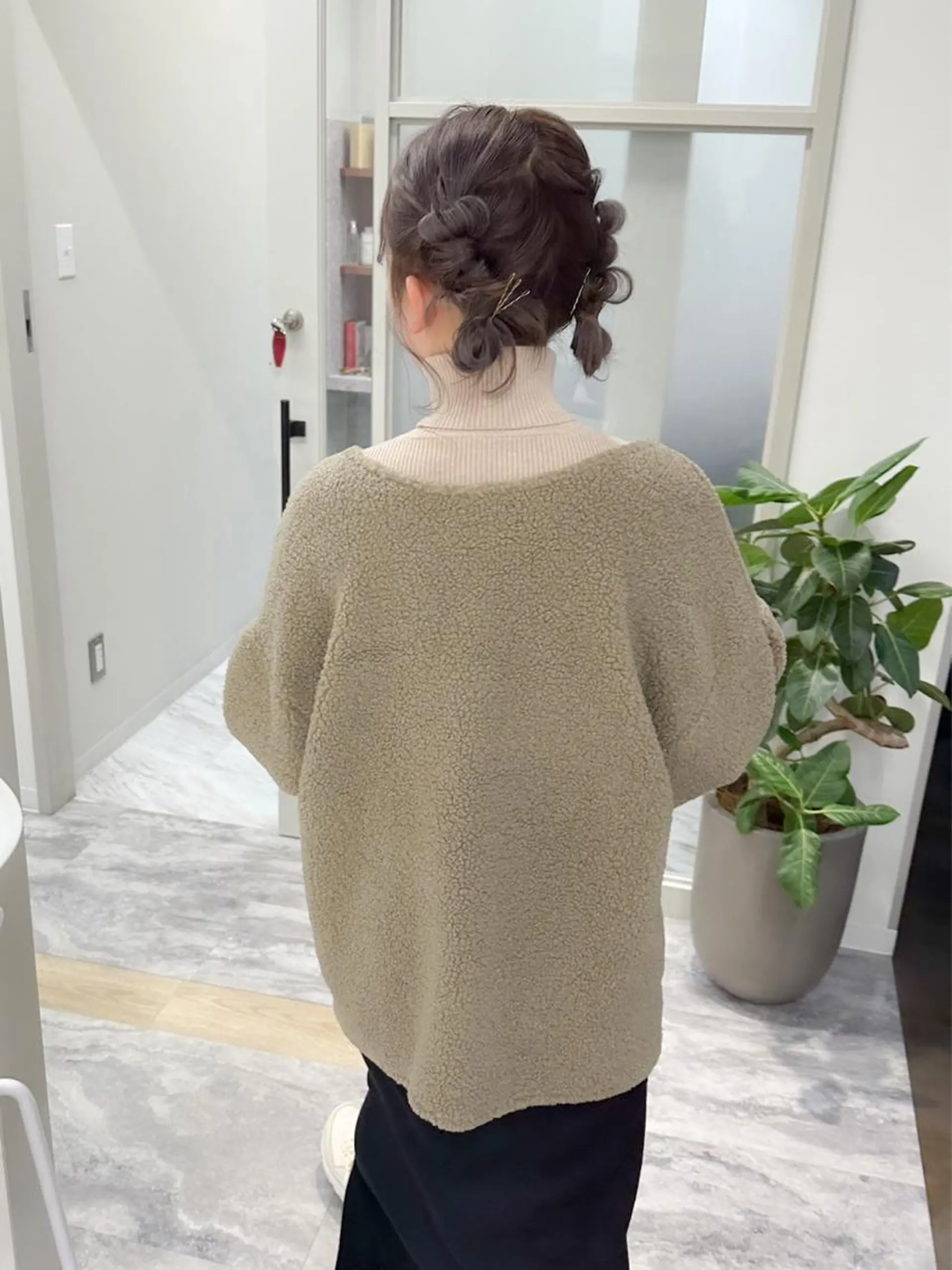 ミディアム カラー ヘアアレンジ ブリーチ グレージュ ラベンダーカラー ラベンダーグレージュ ラベンダーグレー autre所属・大久保 ひでなりのヘアスタイル