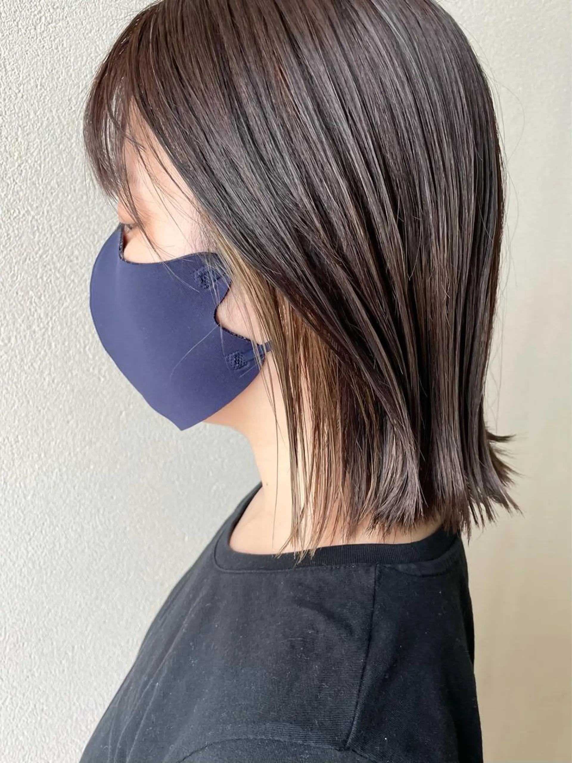 ショート カラー アッシュ ベージュカラー イヤリングカラー 沢田 瞳のヘアスタイル