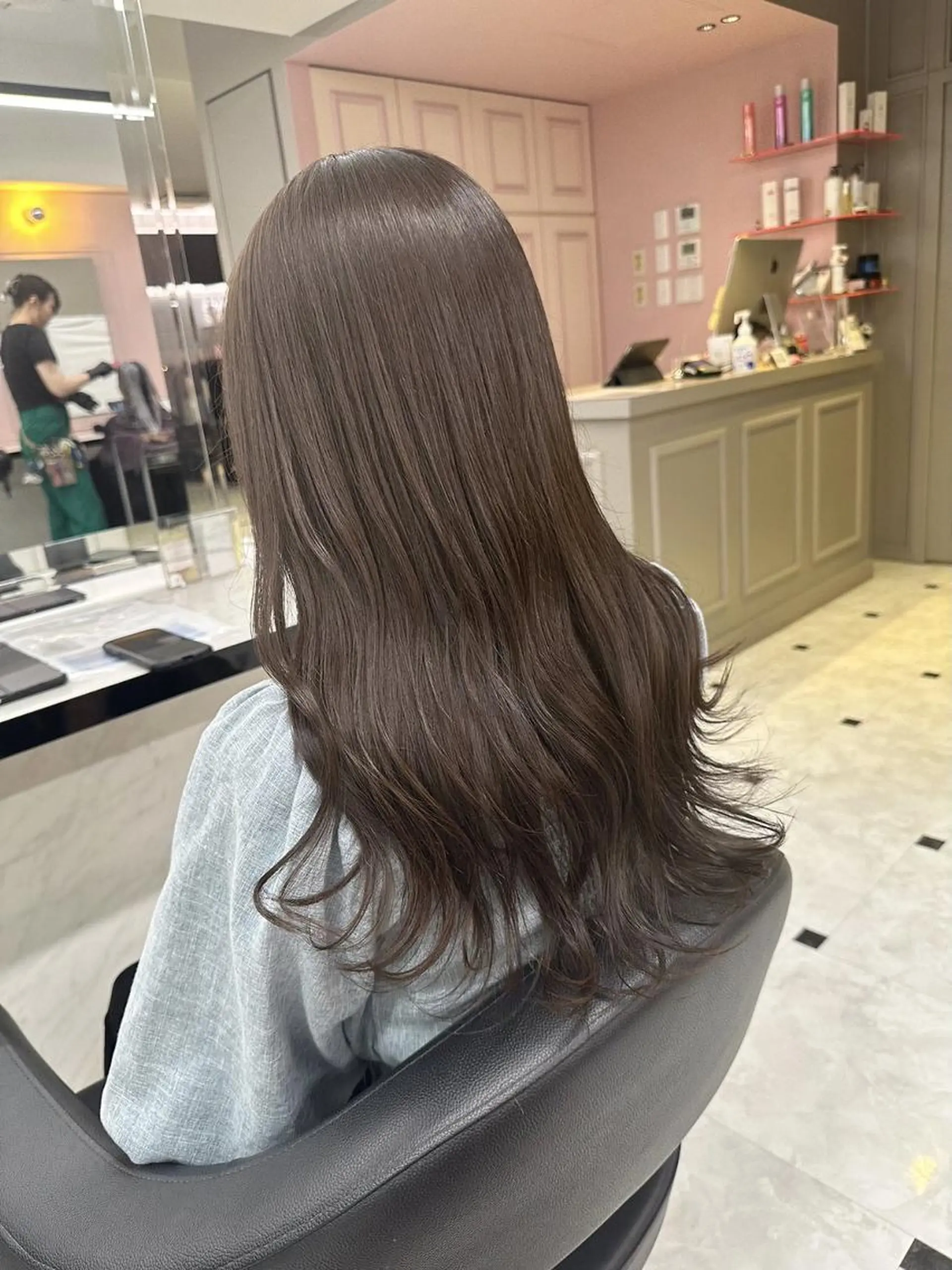 カラー 透明感ベージュ🪽 髪質改善🤎Rinのヘアスタイル