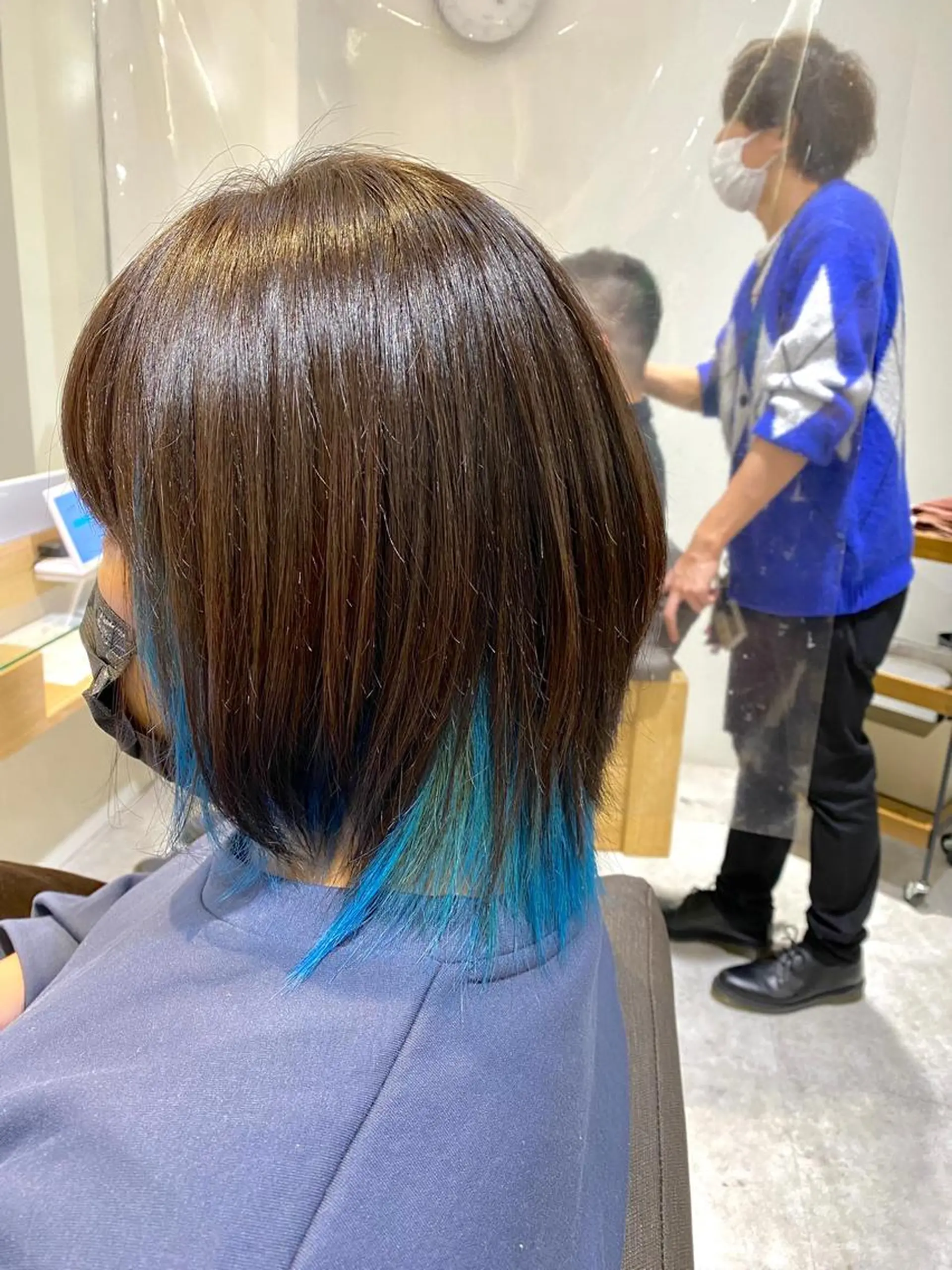 ショート カット ヘアカラー 梅本 彩香のヘアスタイル