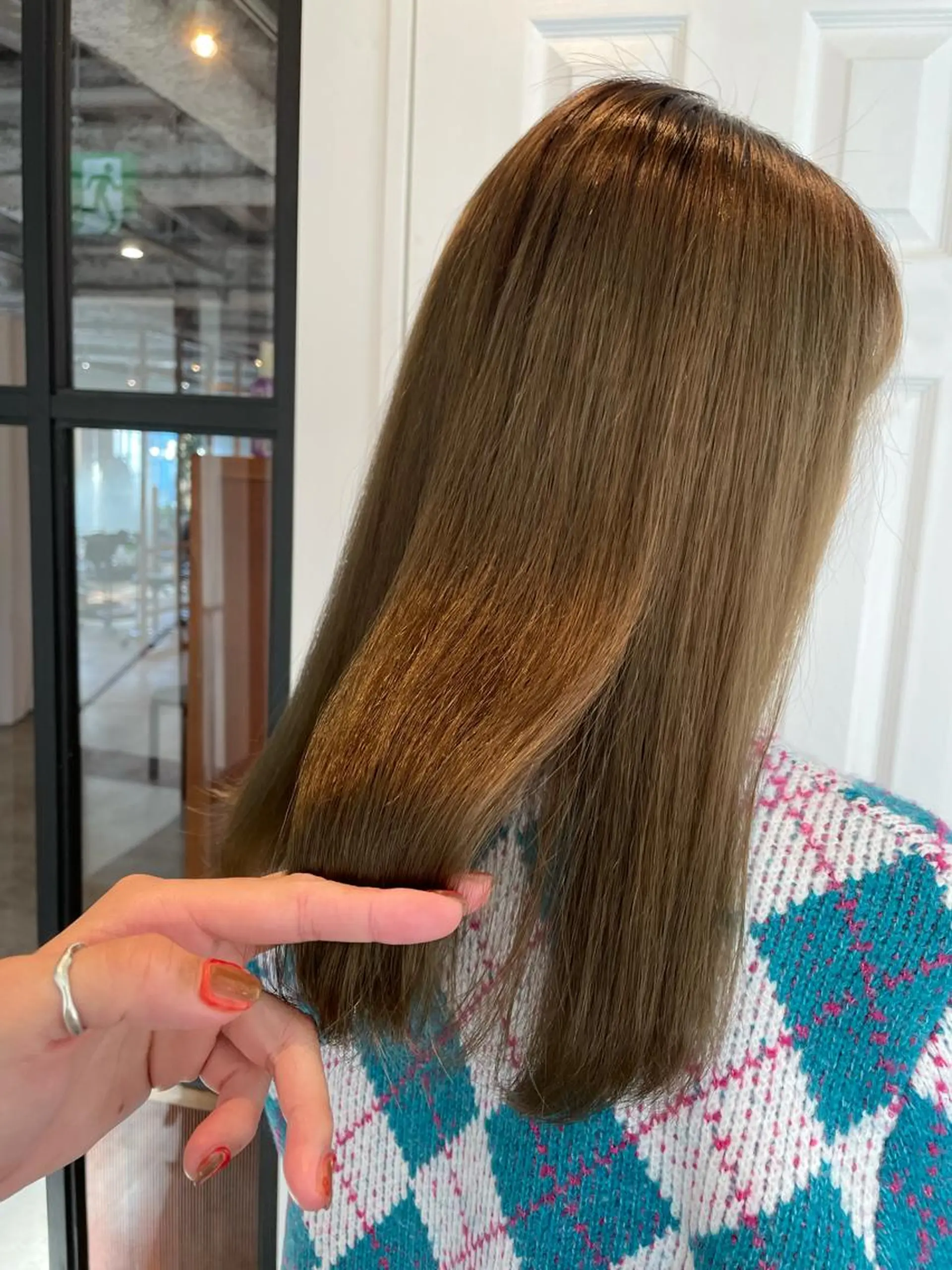 セミロング カラー ブリーチ 髪質改善 縮毛矯正 カット ヘアカラー 縮毛矯正 トリートメント 中目黒🌼 🌼ハナのヘアスタイル