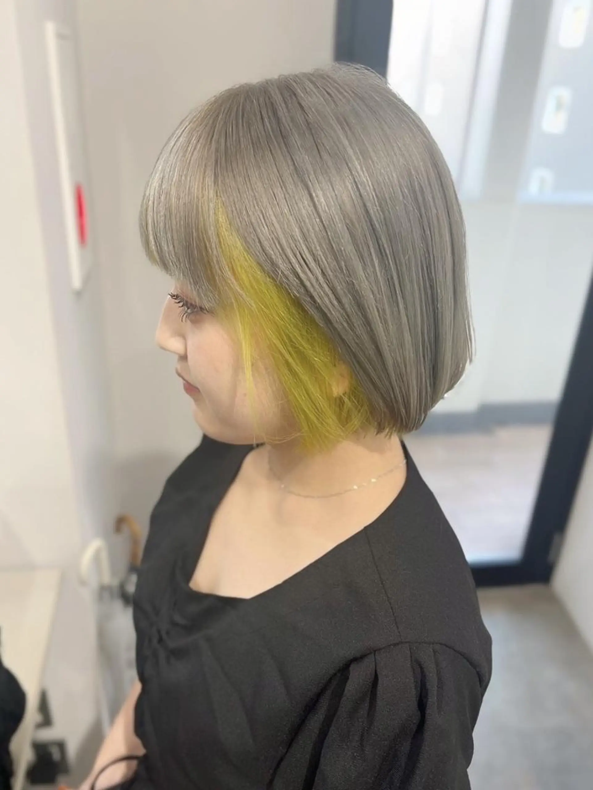 ショート カラー ブリーチ ダブルカラー カット ヘアカラー トリートメント ✨【公式】 juhl.横浜✨のヘアスタイル