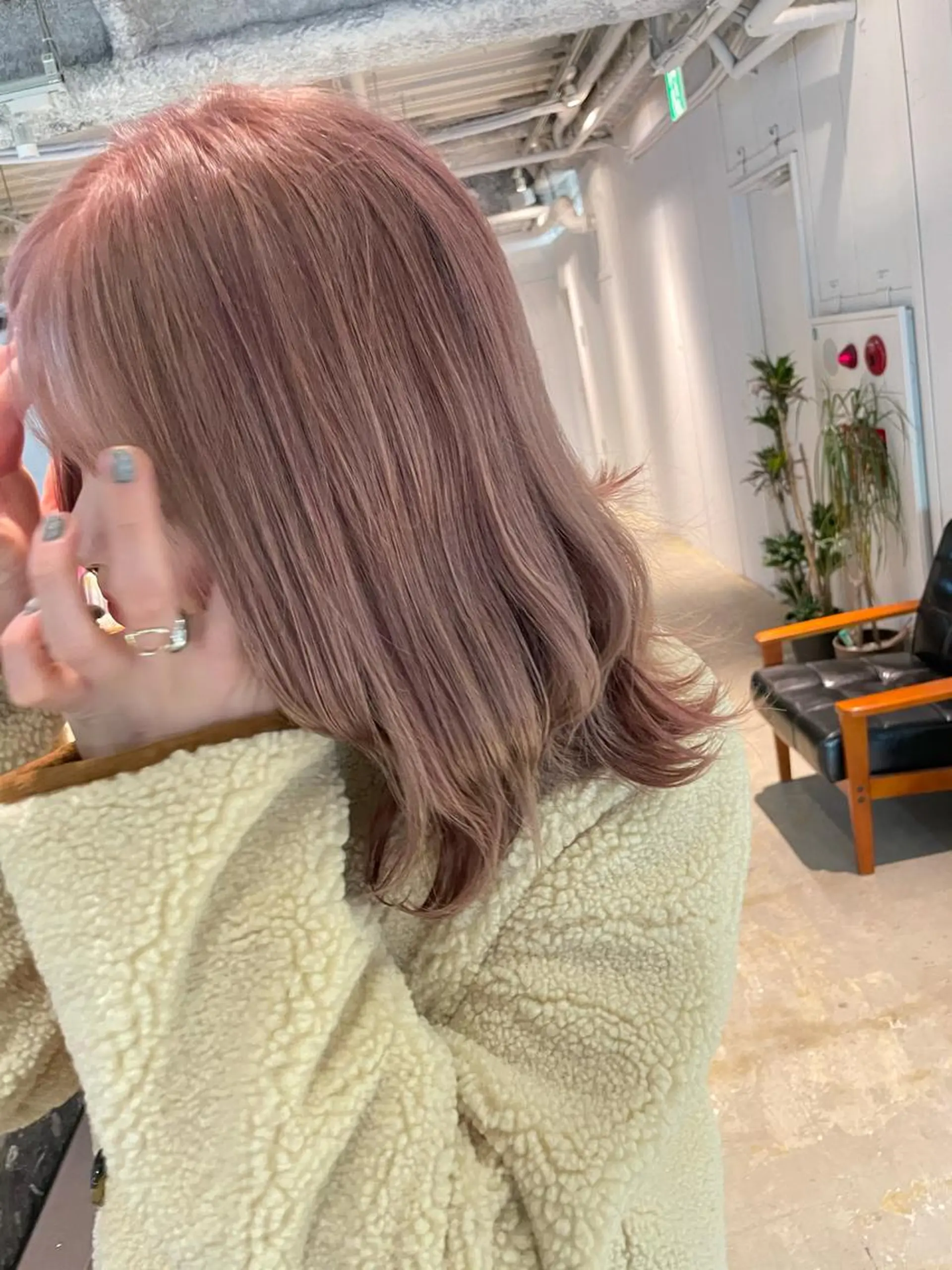 ミディアム 美髪矯正/艶カラー ボブ/栄/鐘ヶ江純也のヘアスタイル