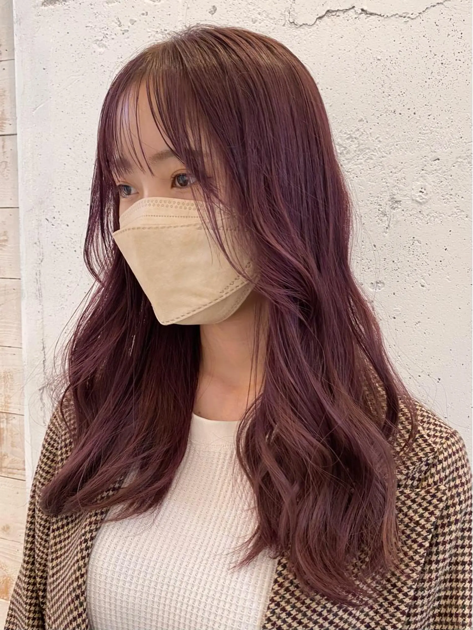 ロング カラー ブリーチ ピンクカラー ブリーチなしカラー レイヤーカットのヘアスタイル