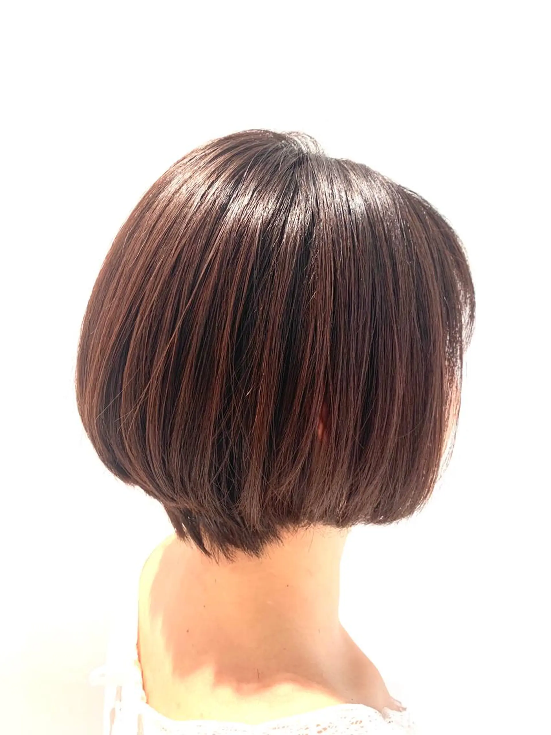 ショート ボブ ハニーバイ コードのヘアスタイル