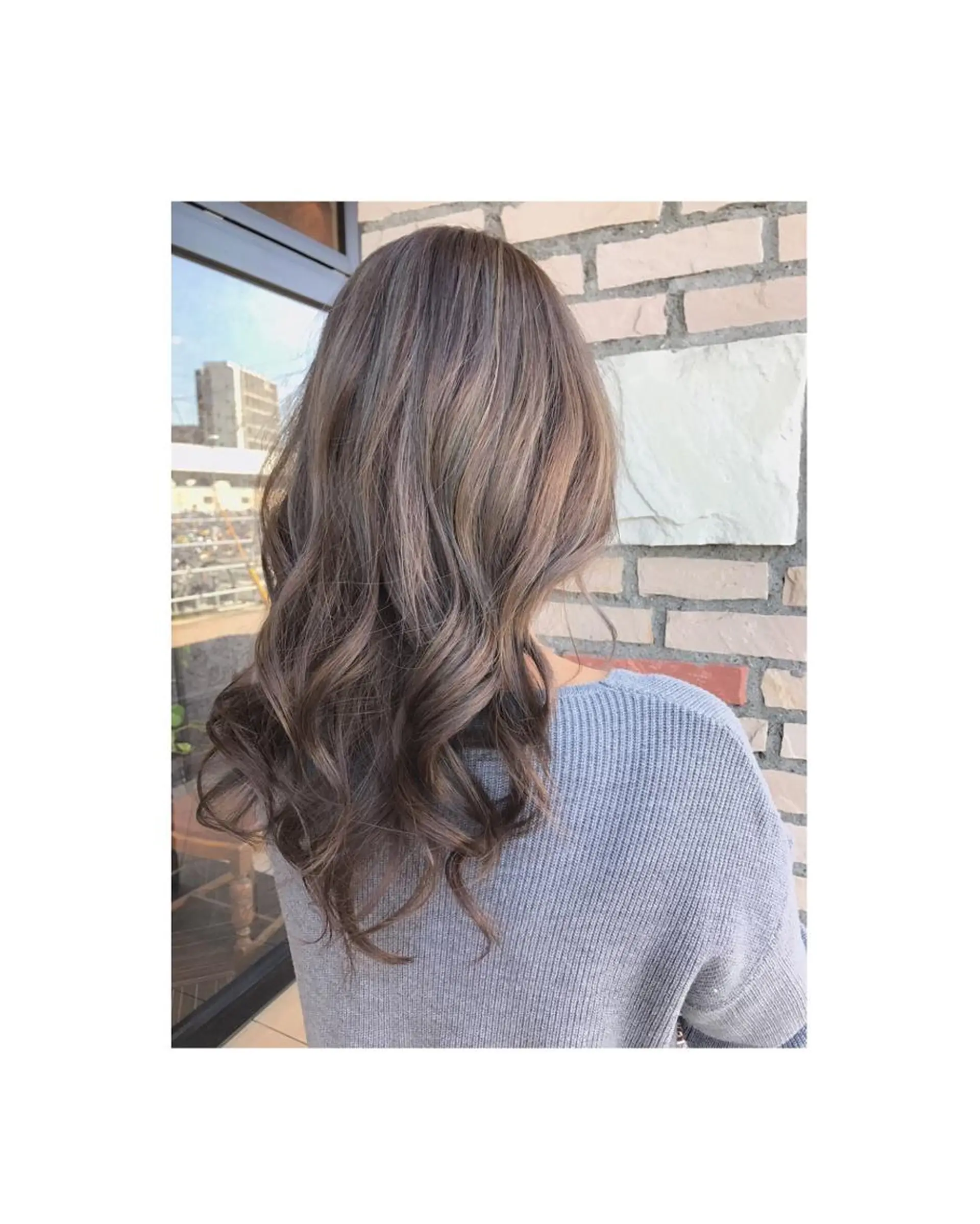 セミロング カラー パーマ ヘアカラー 高月 瞭のヘアスタイル