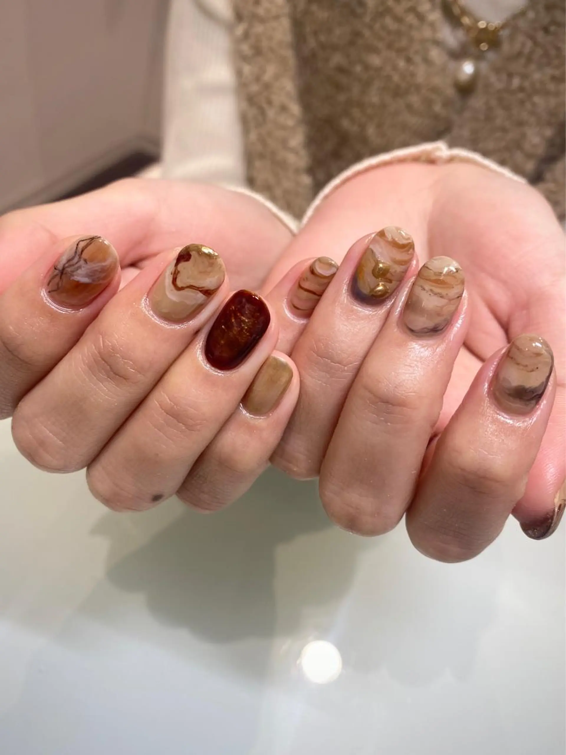 ネイル ハンドネイル NINEnami ニュアンスネイルのネイルデザイン