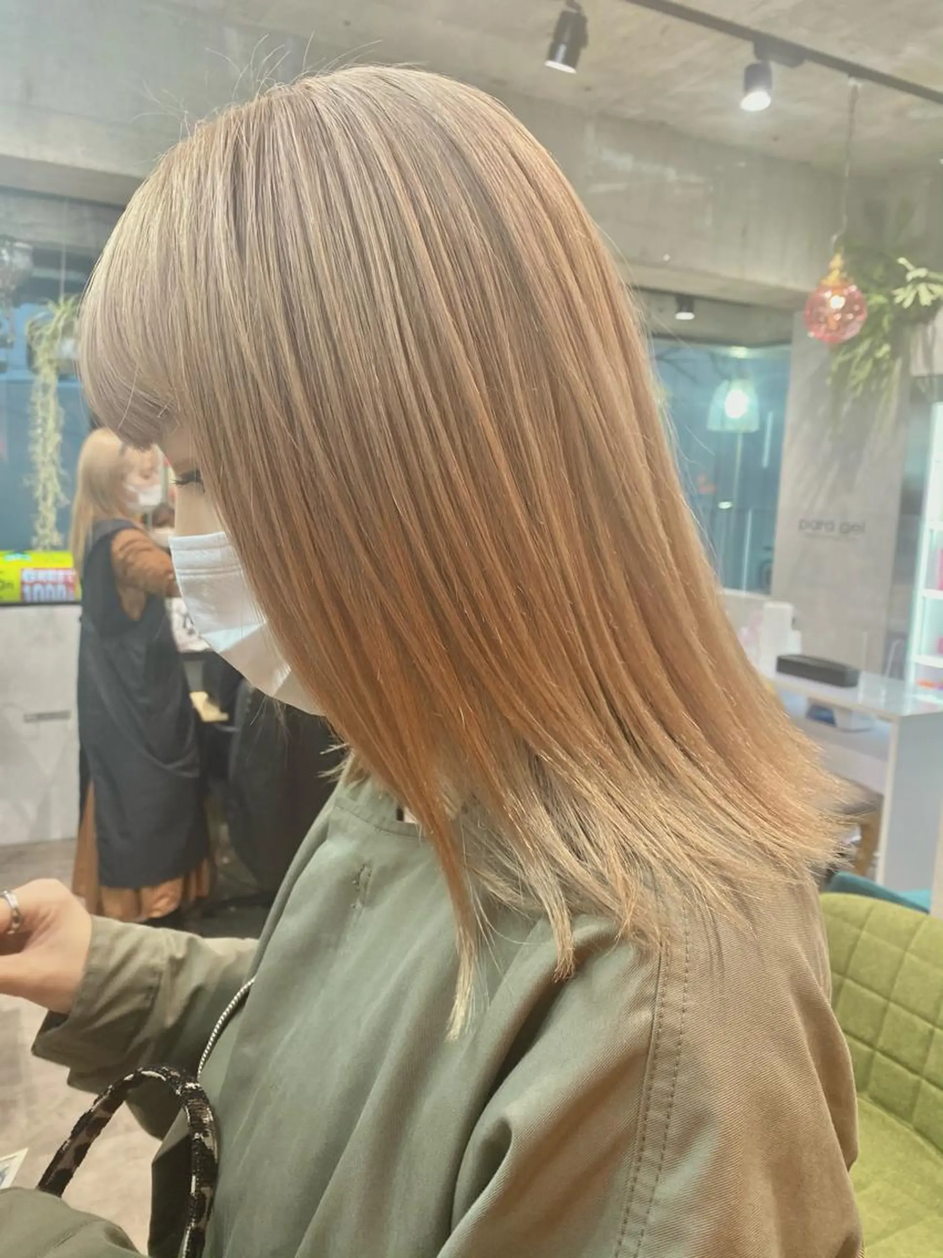 カラー 仲丸 茜のヘアスタイル