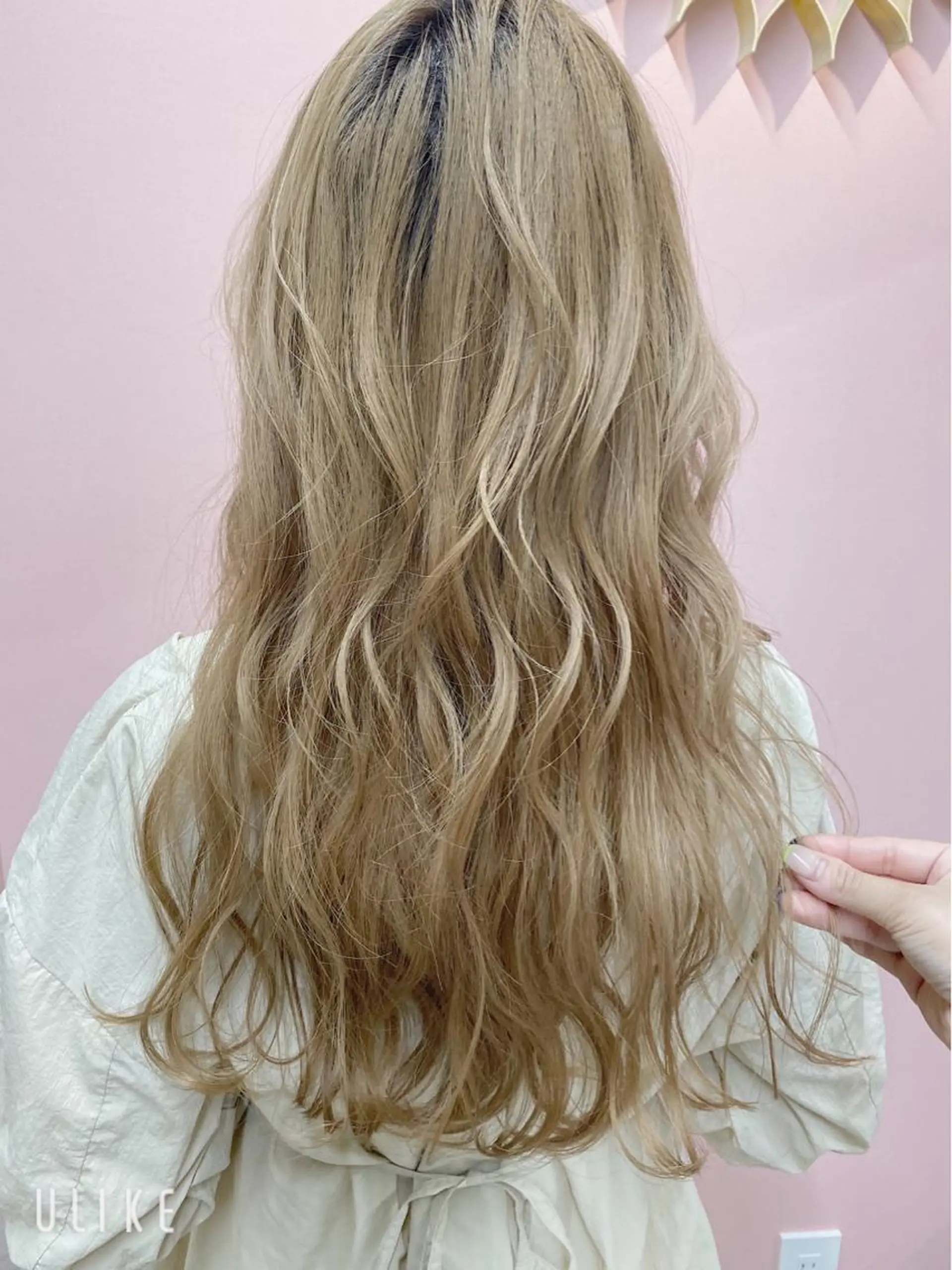 ロング カラー ヘアアレンジ ヘアカラー トリートメント 得本 ゆきのヘアスタイル