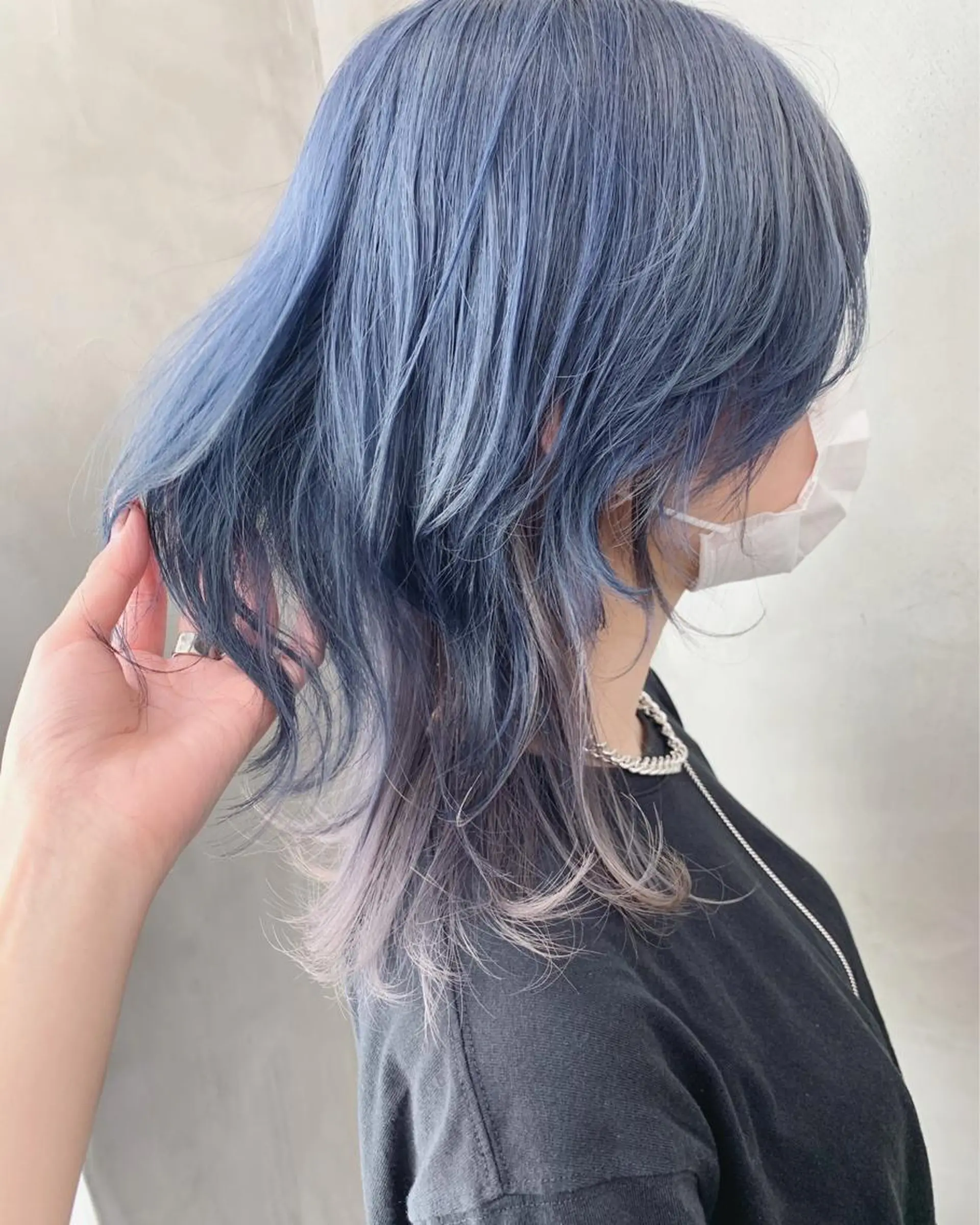 ミディアム カラー ブルーカラー ハイトーンカラー ラベンダーカラー シルバー ブームボックス所属・🐝ハイトーンカラー hachi🐝のヘアスタイル