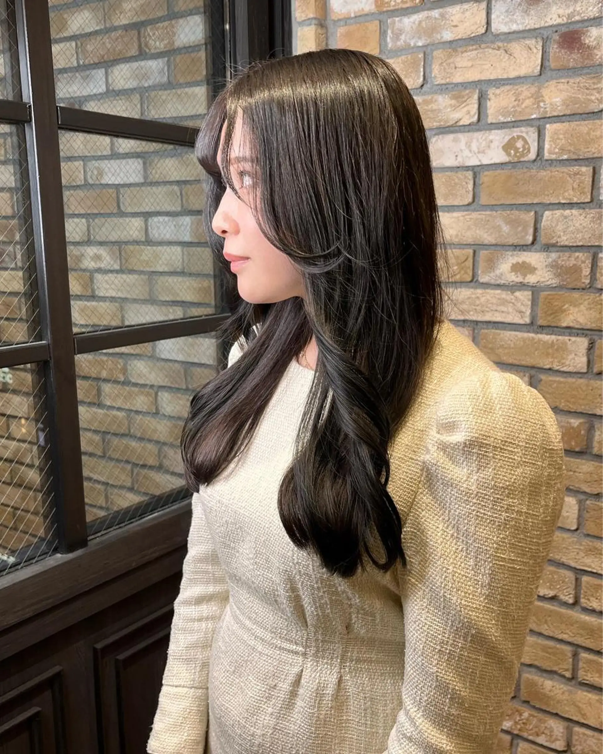 ロング カラー くびれヘア 韓国風ヘア トリートメント カット ヘアカラー トリートメント Monan渋谷所属・Monan渋谷 YUUKIのヘアスタイル