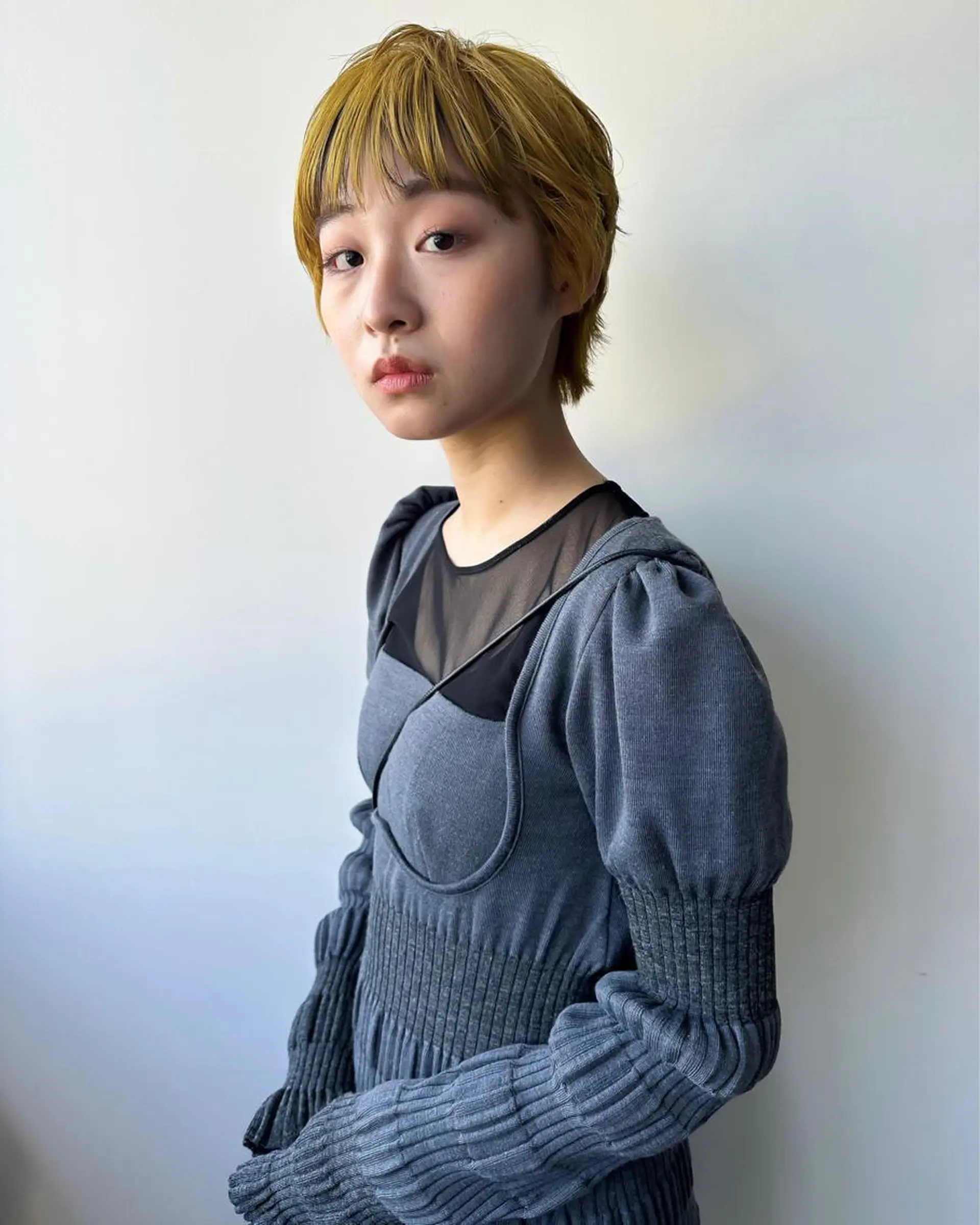 ショート カラー イエローカラー 似合わせカット ケアパーマ喜来雅由のヘアスタイル