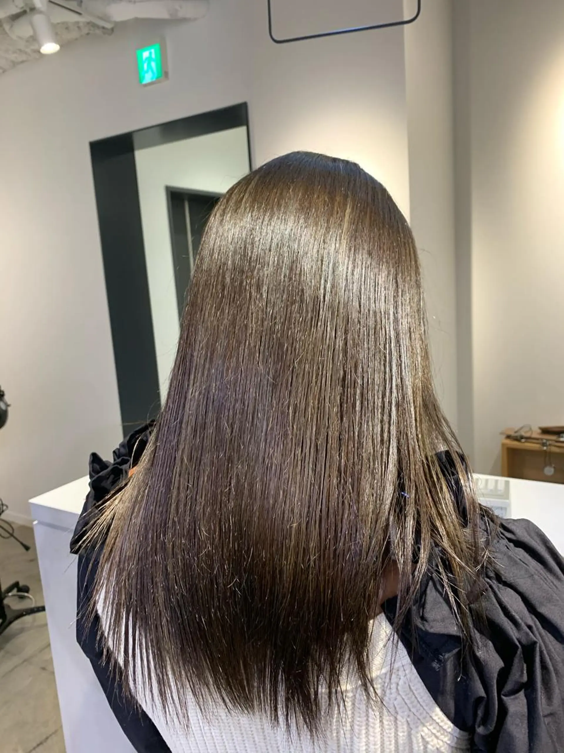 カラー オリーブカラー 鈴木 真司のヘアスタイル