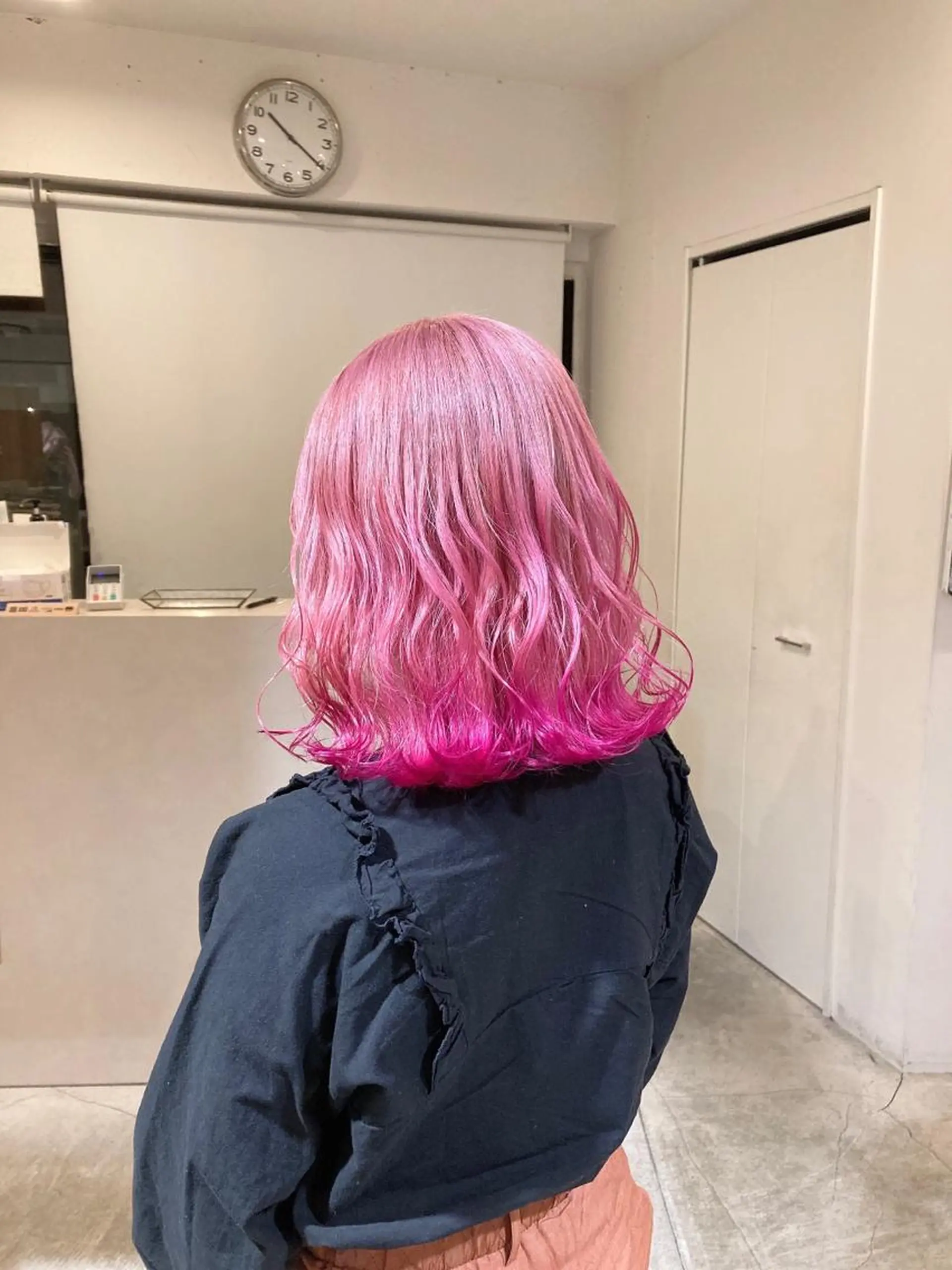 カラー ブリーチ ピンクカラー ヘアカラー トリートメント 💗モテ髪 ハイトーンあや💗のヘアスタイル