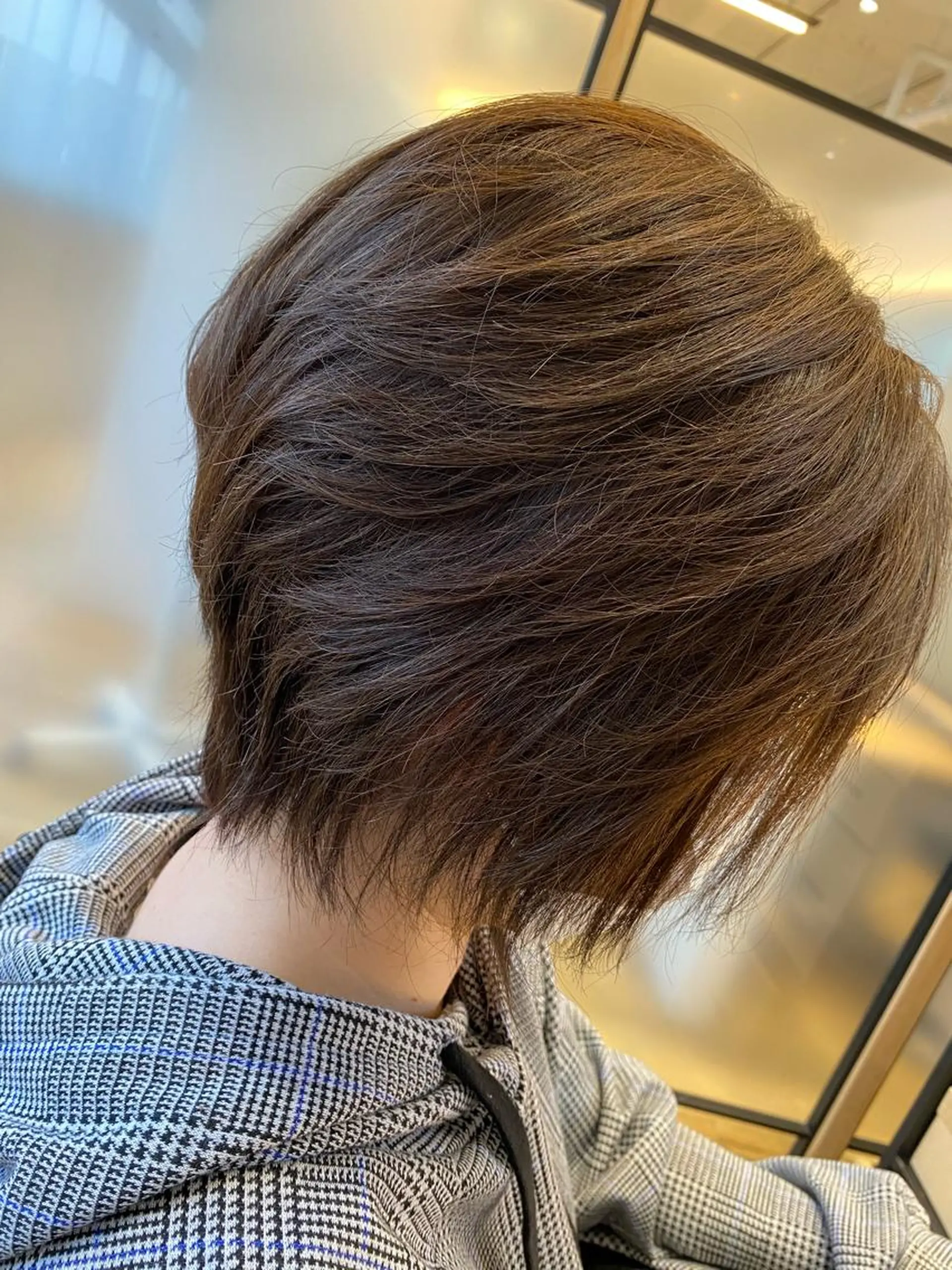 ショート ショートレイヤー レイヤーカット ショートヘア カット ヘアカラー サイトウ ナツキのヘアスタイル