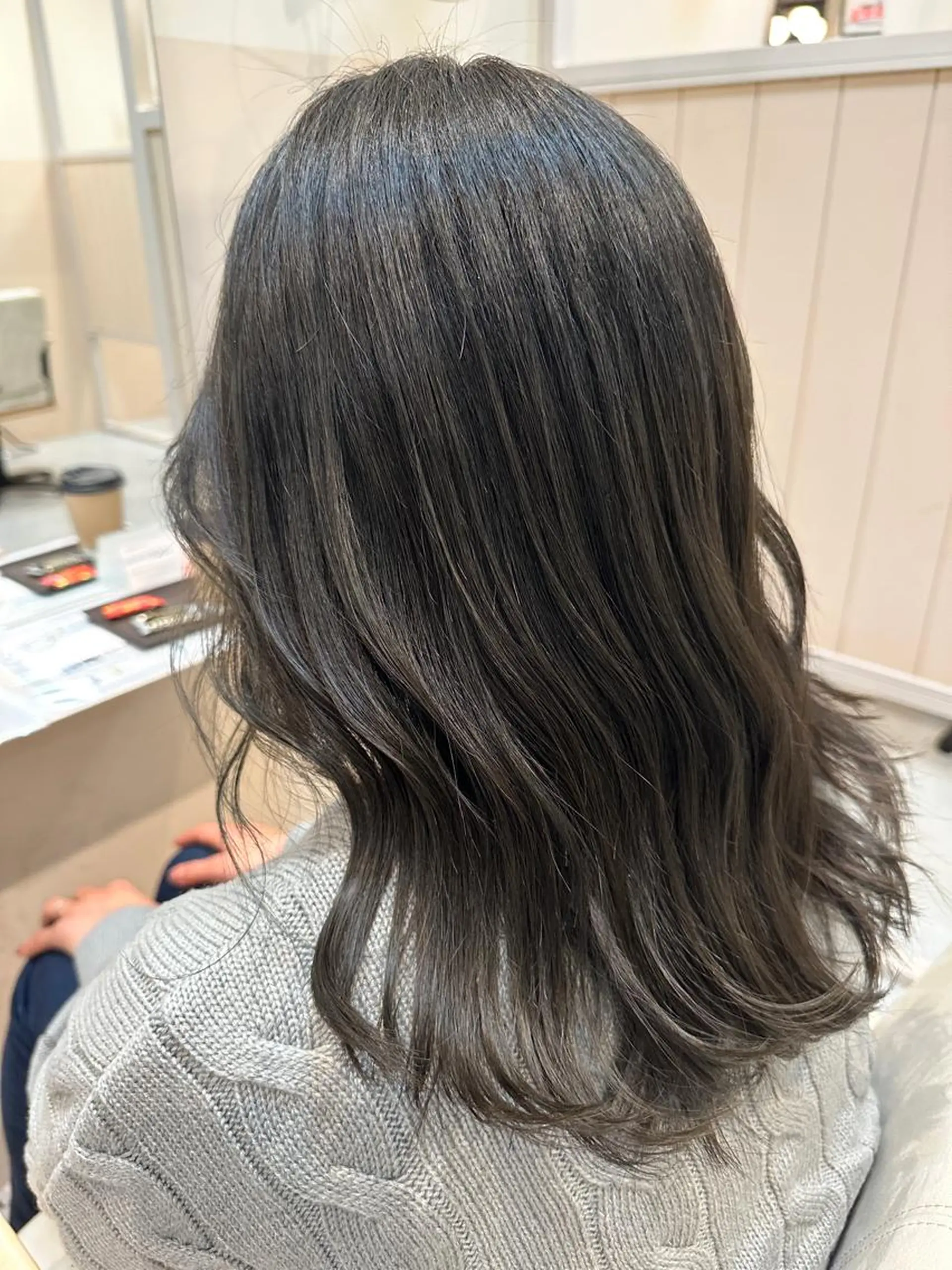 ミディアム カット ヘアカラー トリートメント 小島 健太郎のヘアスタイル