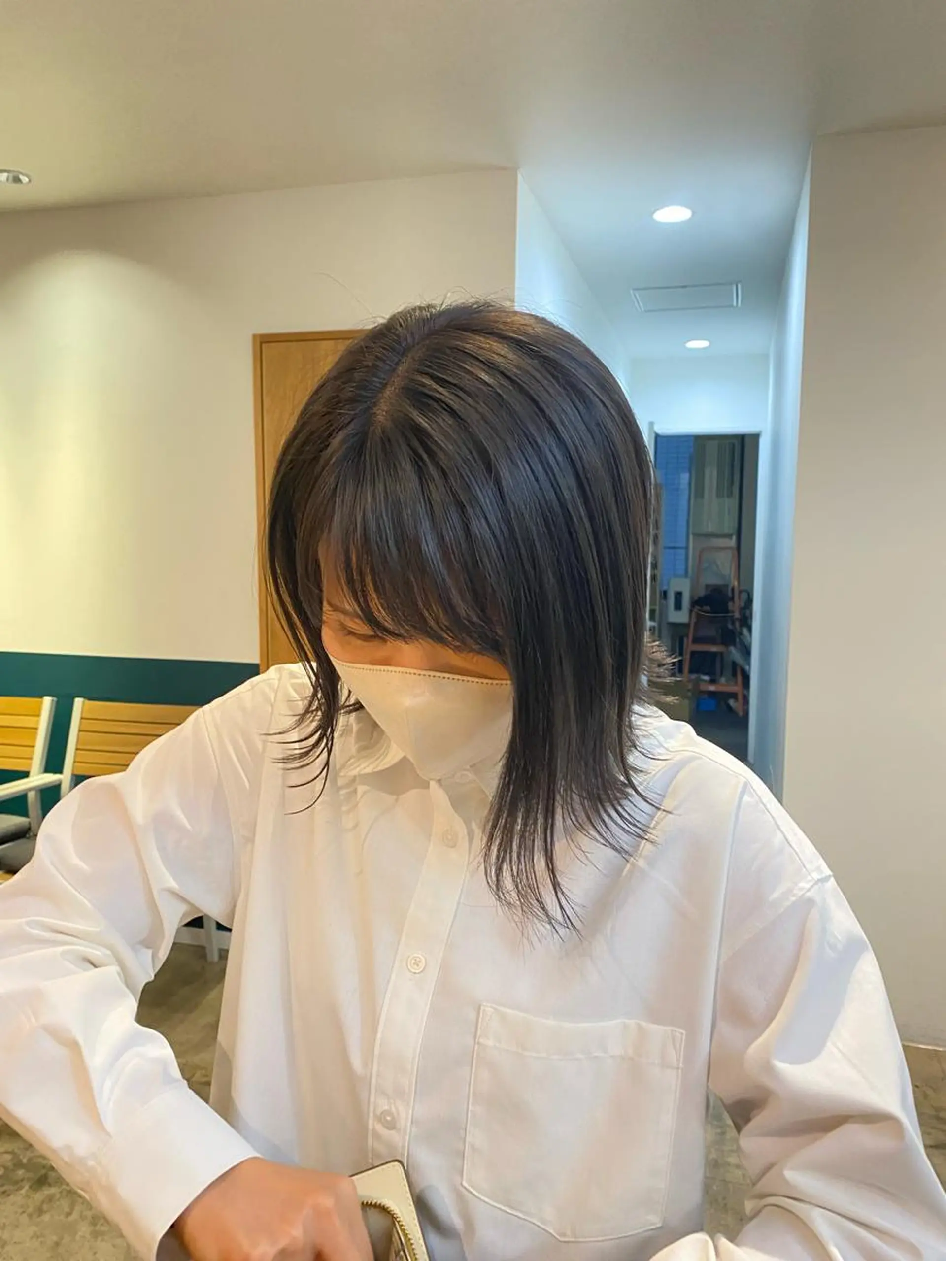 ショート ボブ 外ハネヘア カット ヘアカラー 聖斗 /ハイトーン/パーマのヘアスタイル
