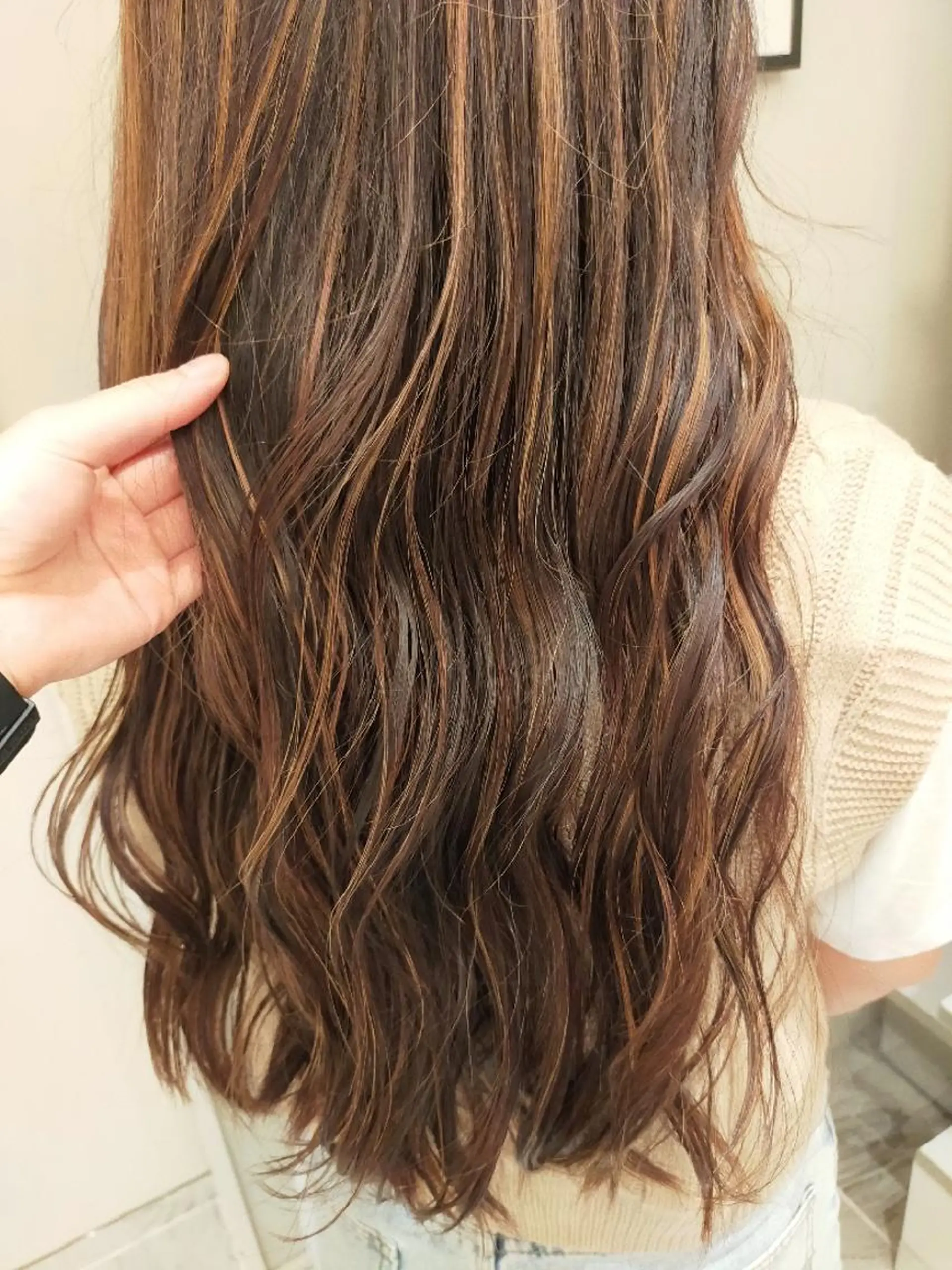 ロング カラー ベージュカラー デザインカラー ハイライトカラー ハイライト AUBE HAIR shinjuku所属・🌺夏の褒められヘア 🌺 NAO のヘアスタイル