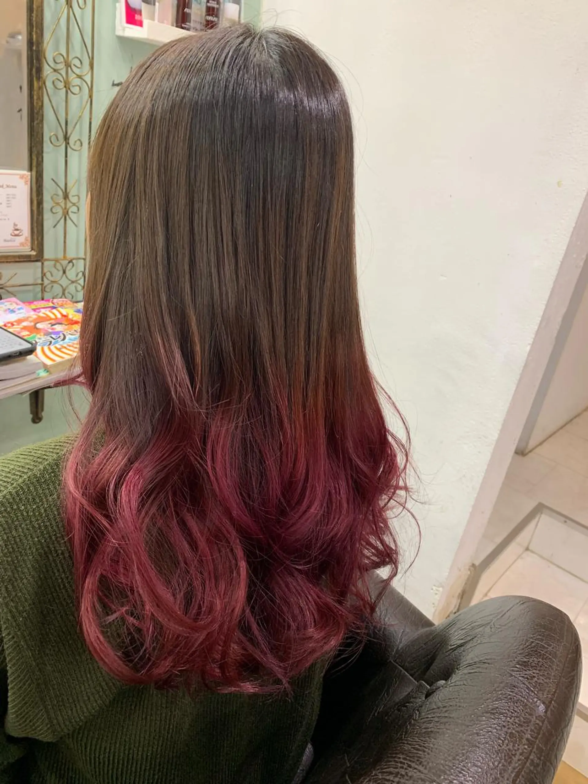 ロング カラー R ri R takagiのヘアスタイル