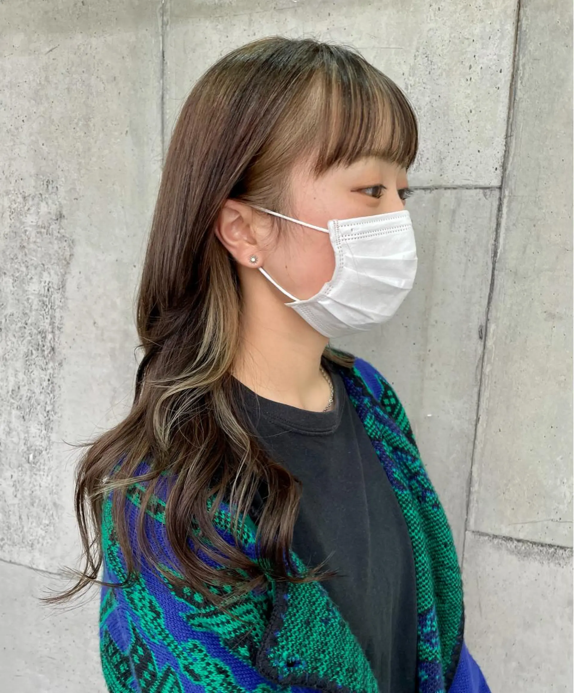 セミロング 大内 志穂のヘアスタイル