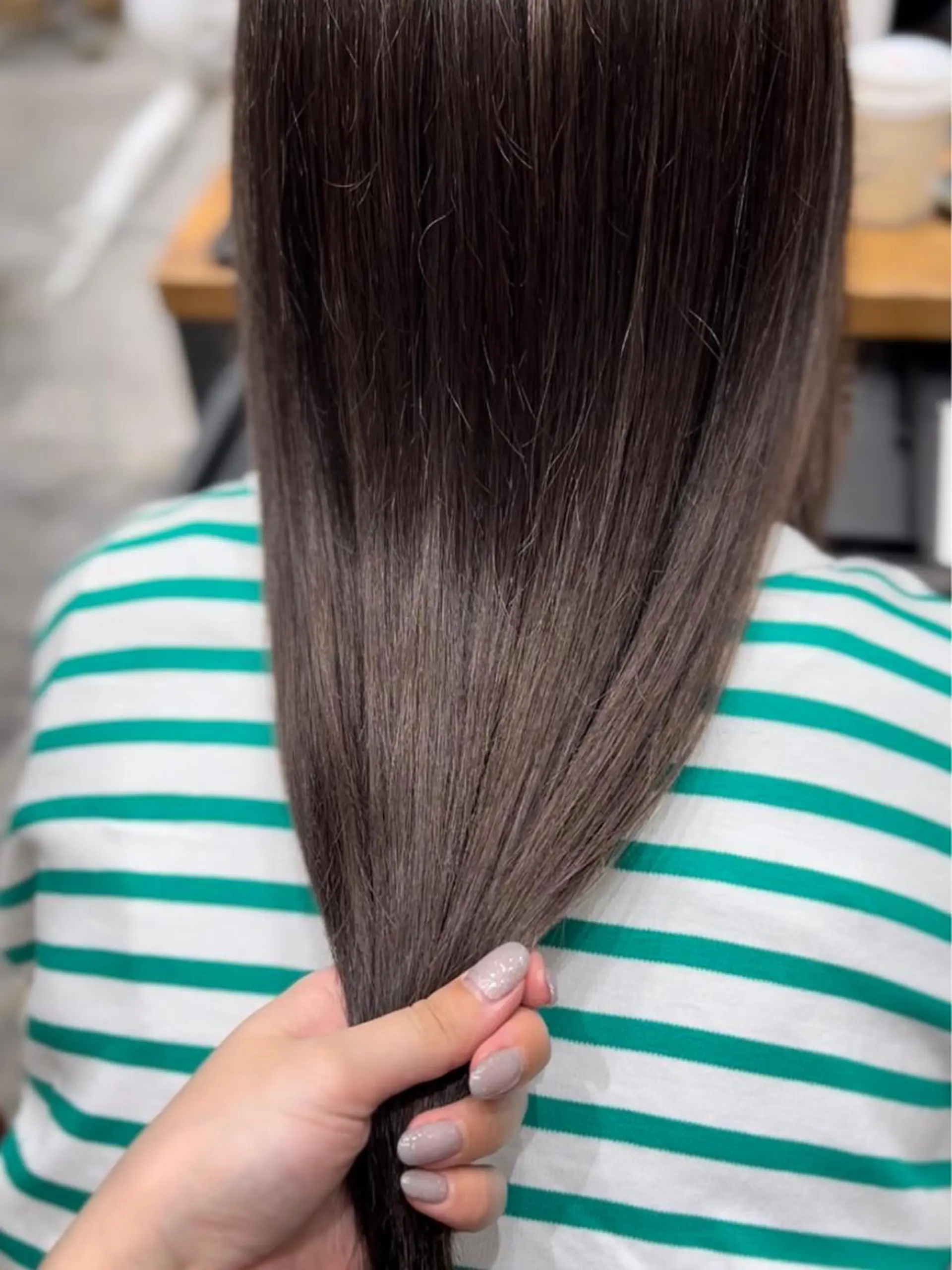 セミロング 髪質改善 ヘアカラー トリートメント 🧡くびれヘア/前髪 顔周り🧡久原結衣のヘアスタイル