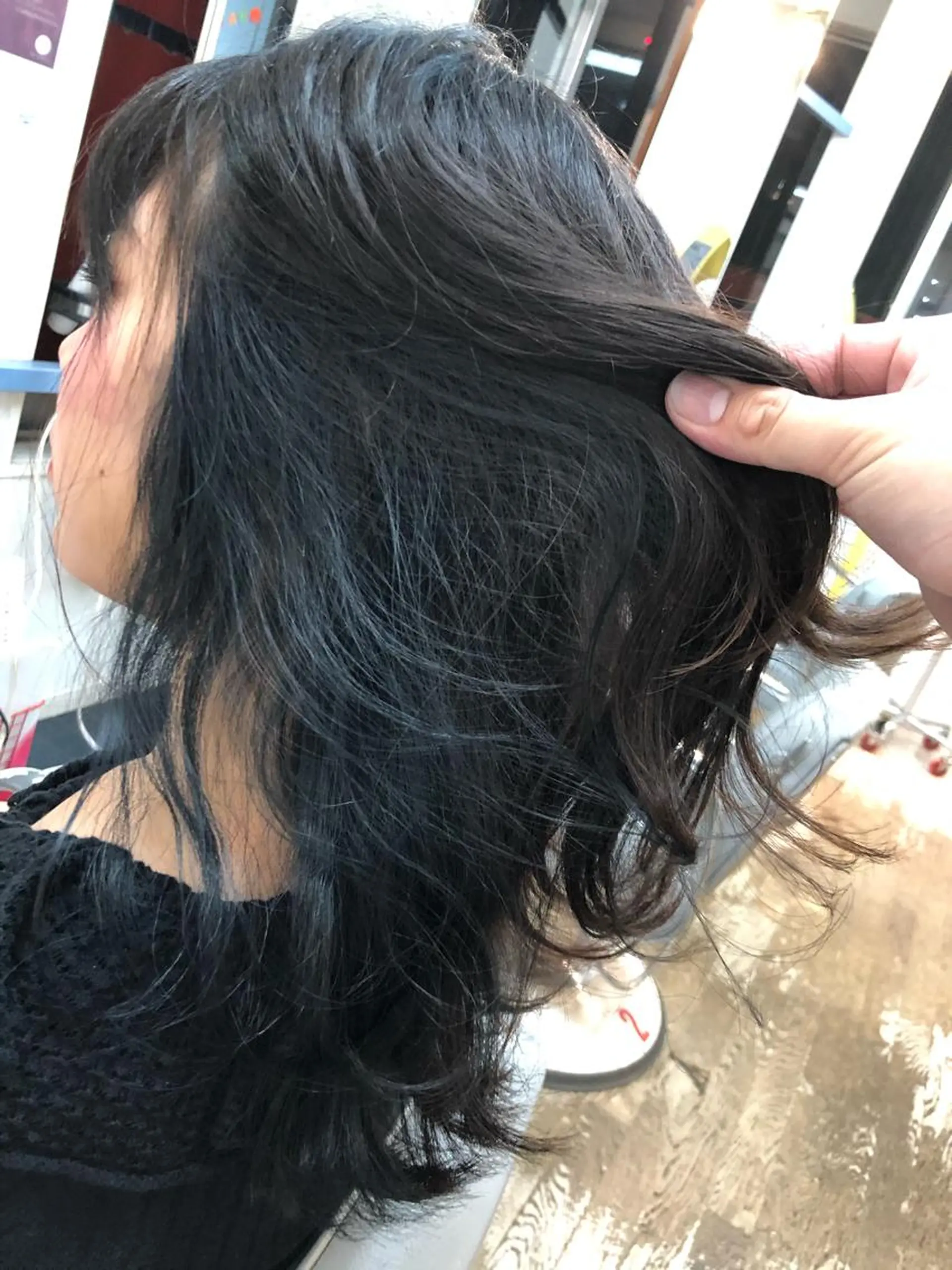 セミロング カラー ブルーカラー インナーカラー カット ヘアカラー ROBOT   PLUS所属・大野 悠平のヘアスタイル