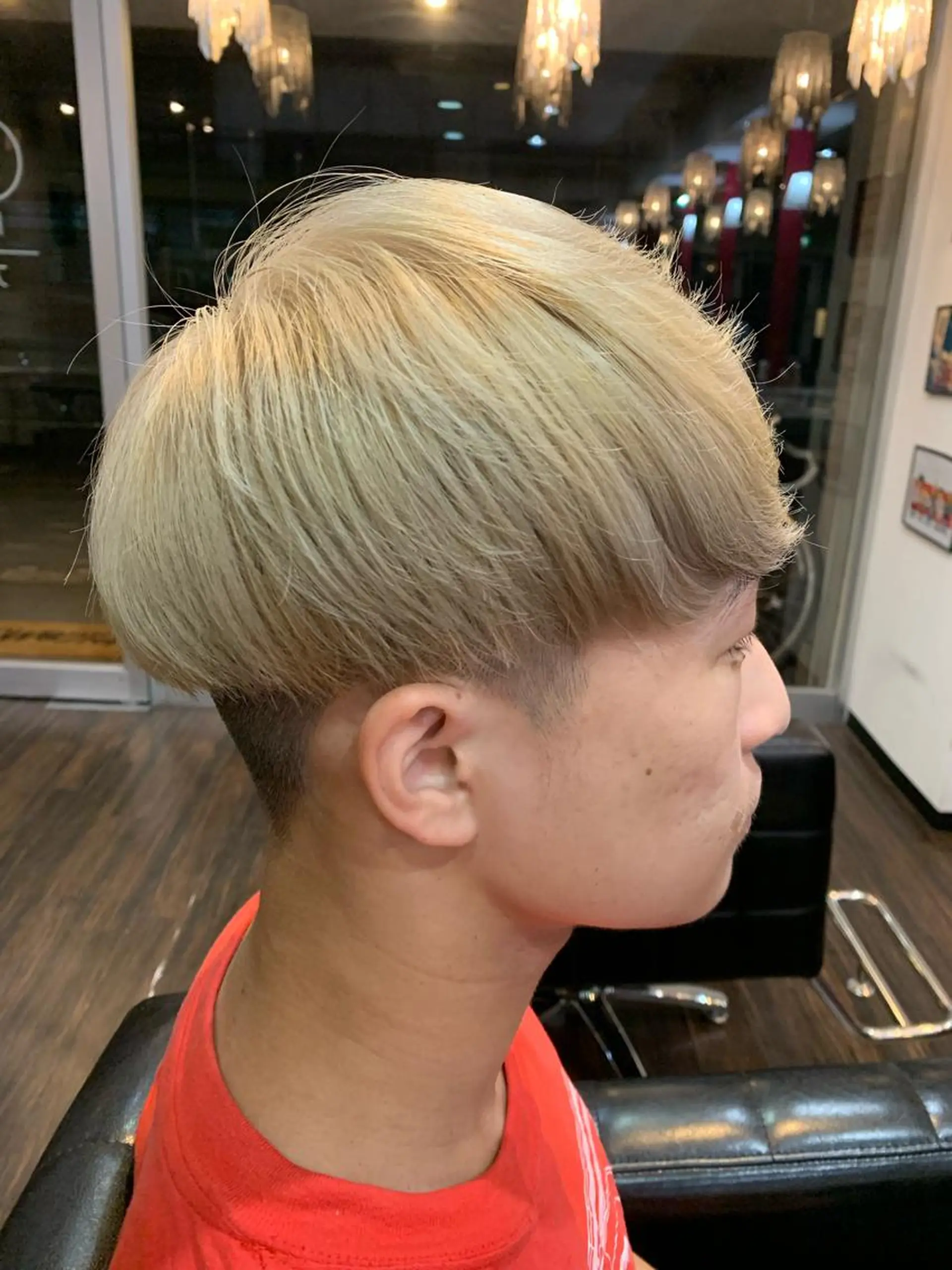 ショート カラー ベージュカラー ダブルカラー ペールベージュ カット ヘアカラー 西尾 太郎のヘアスタイル