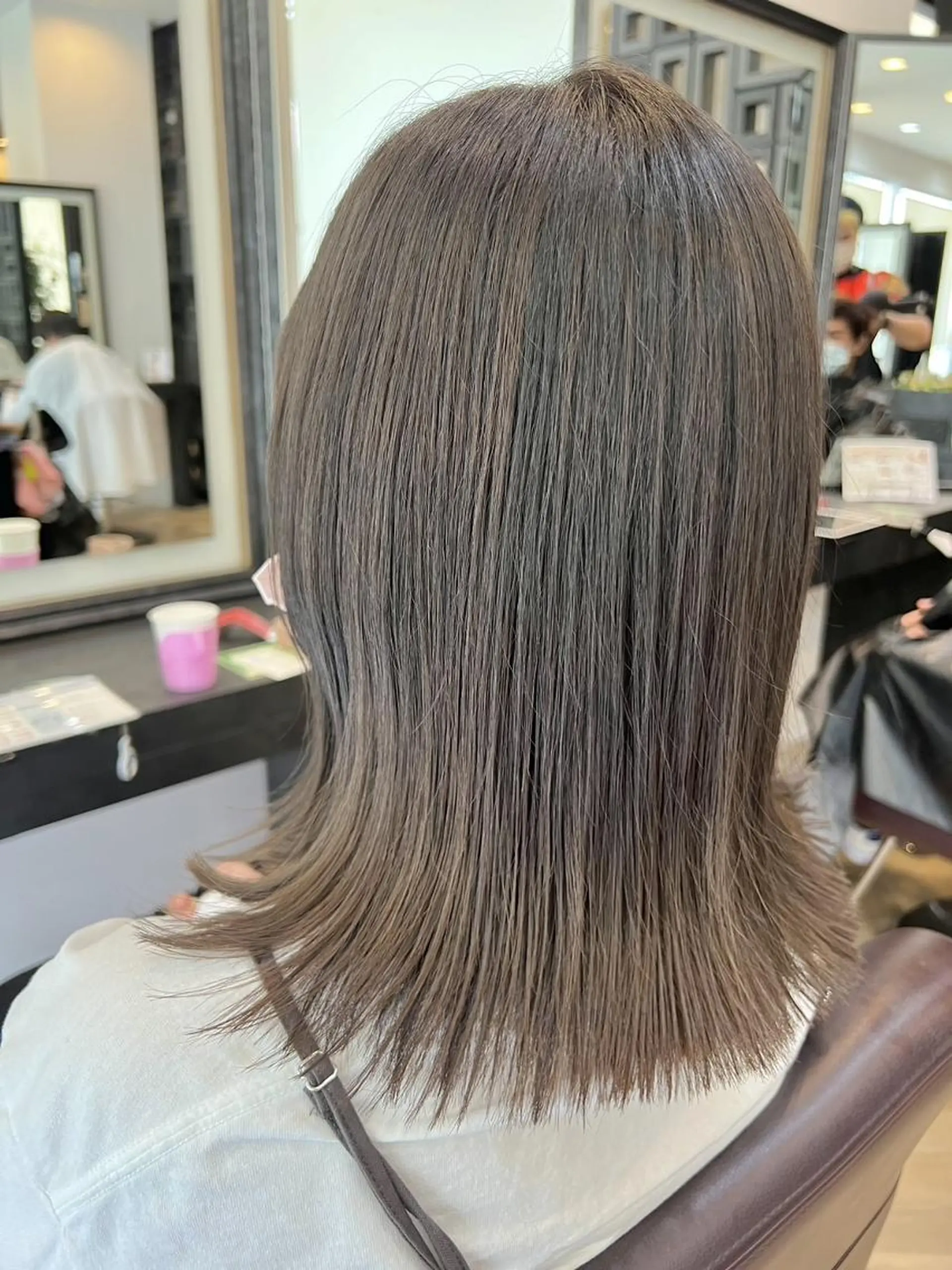 ミディアム fiti 港南台店のヘアスタイル