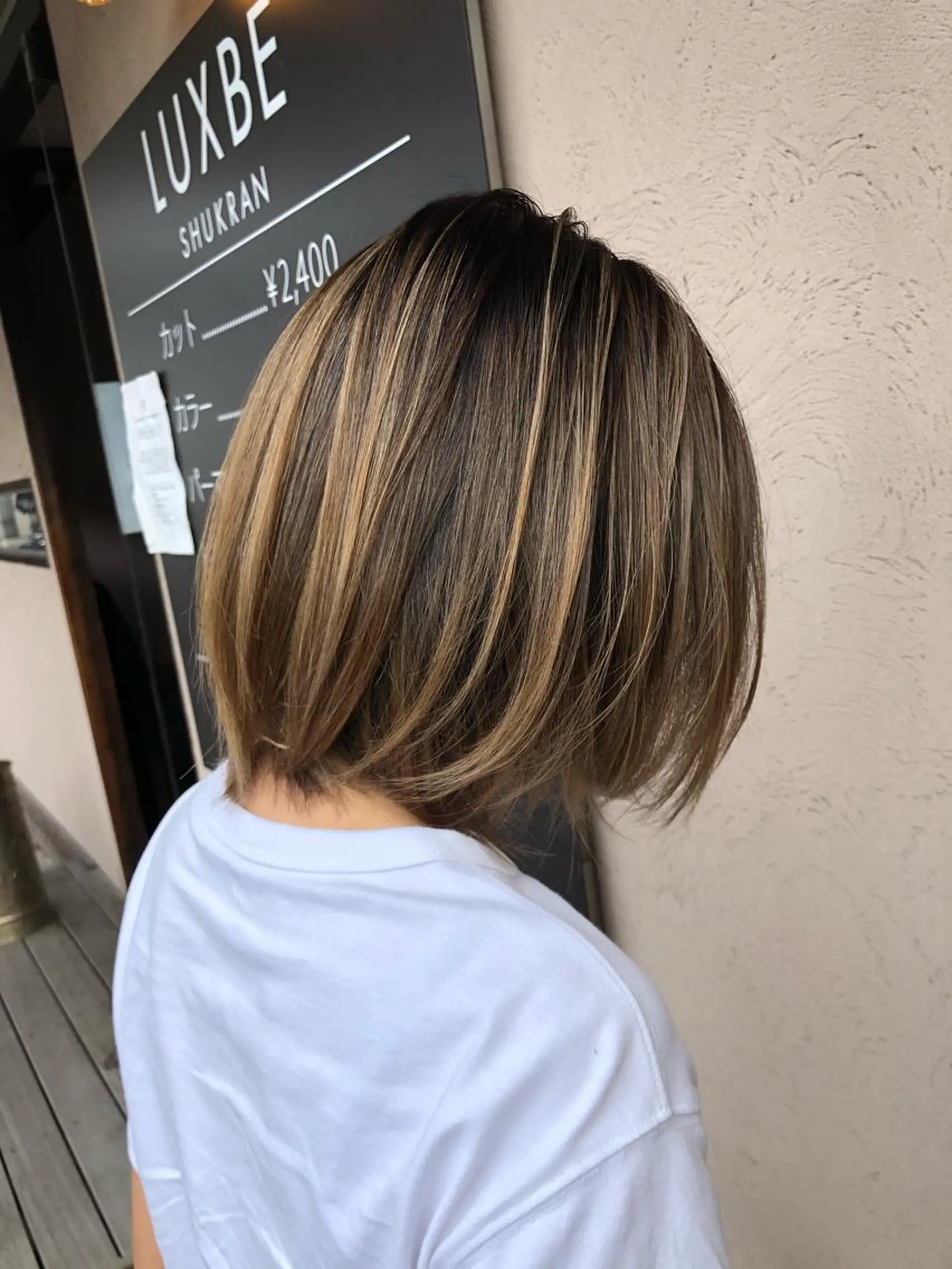 ショート レイヤーカット eL HAIR SALON なんば店所属・ブリーチカラー特化 /焼田貴明のヘアスタイル