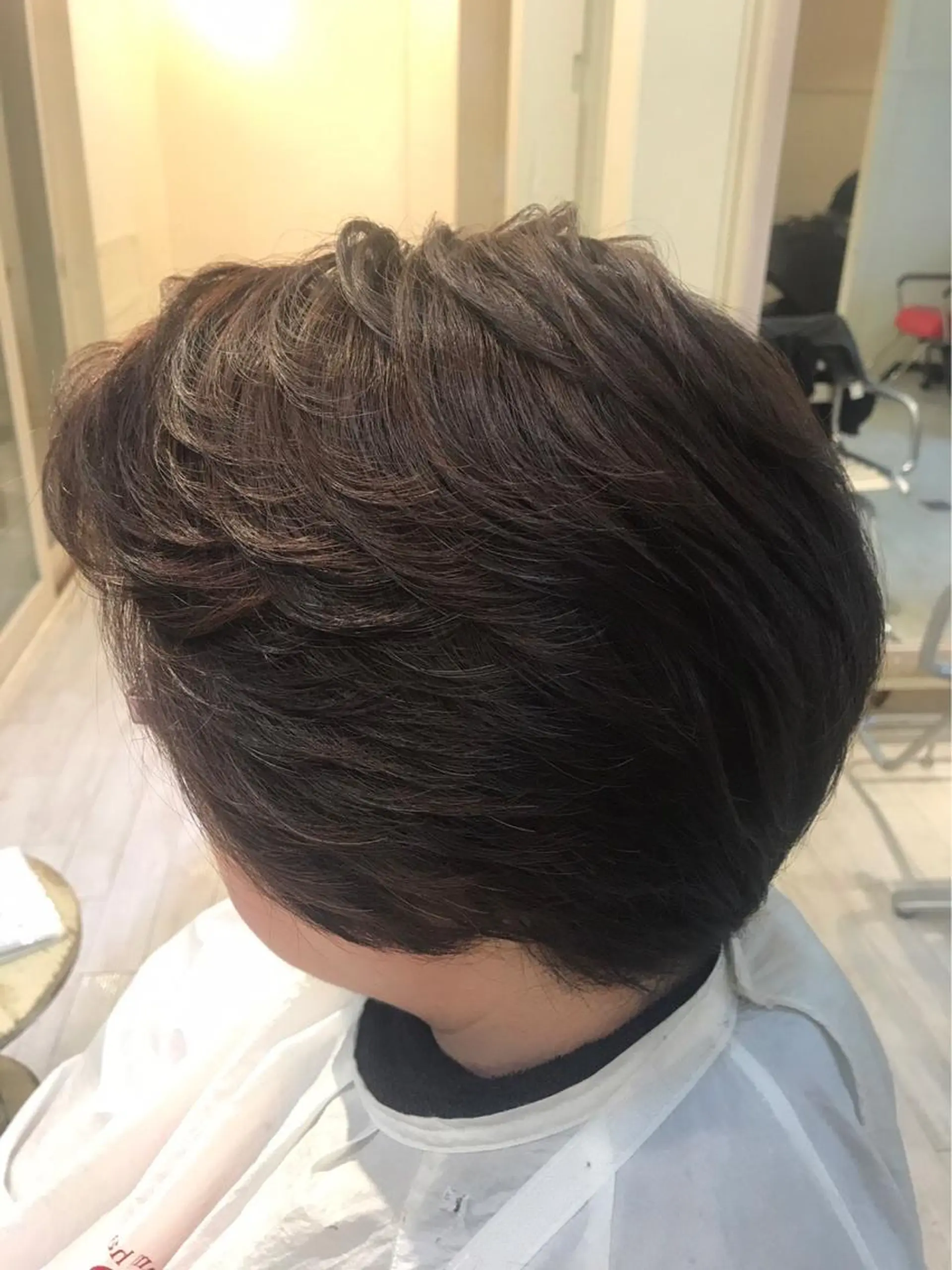 ショート カラー chezlion et nature所属・中野 ゆかのヘアスタイル