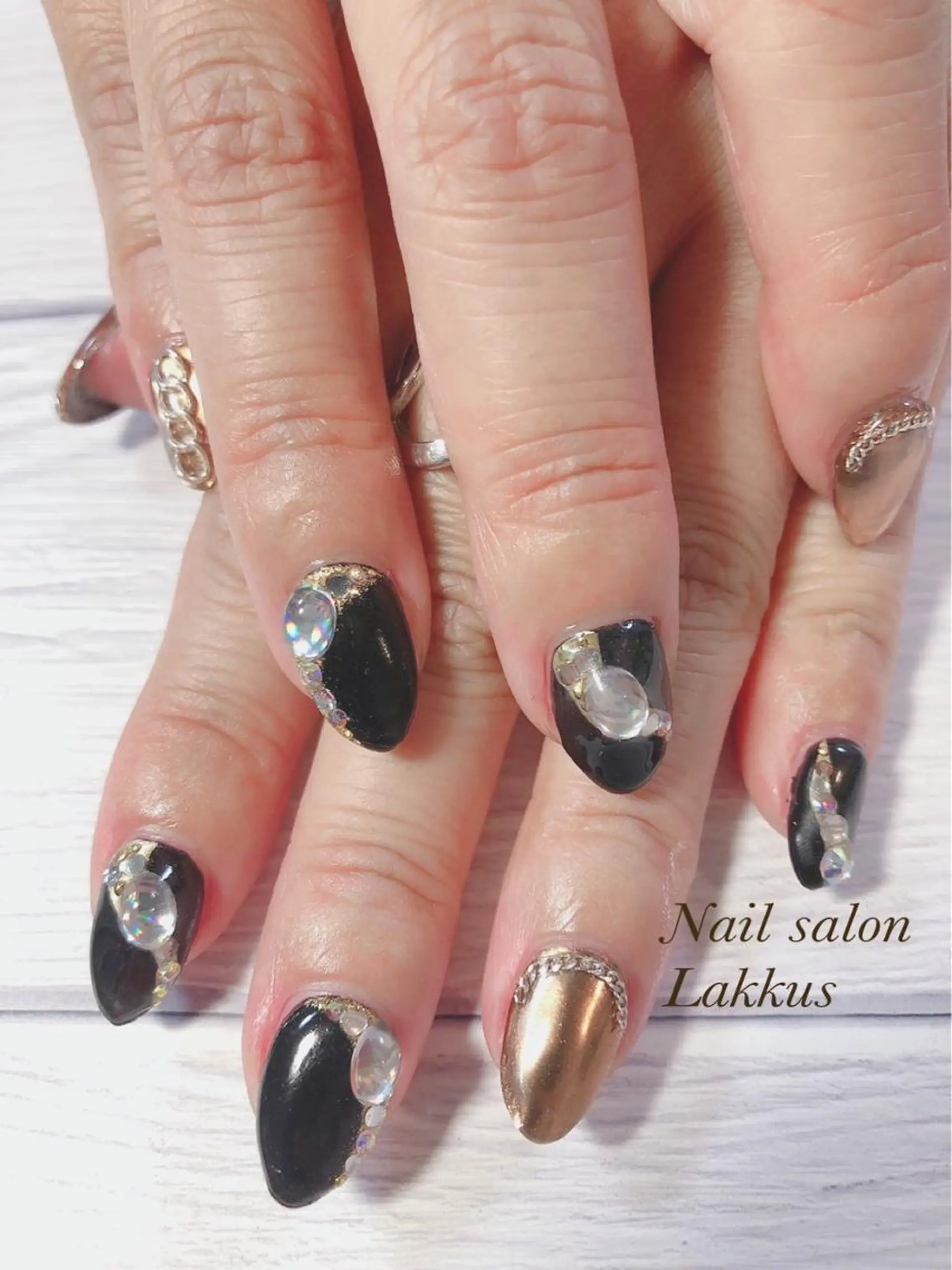 ネイル Lakkus T－CHIのネイルデザイン